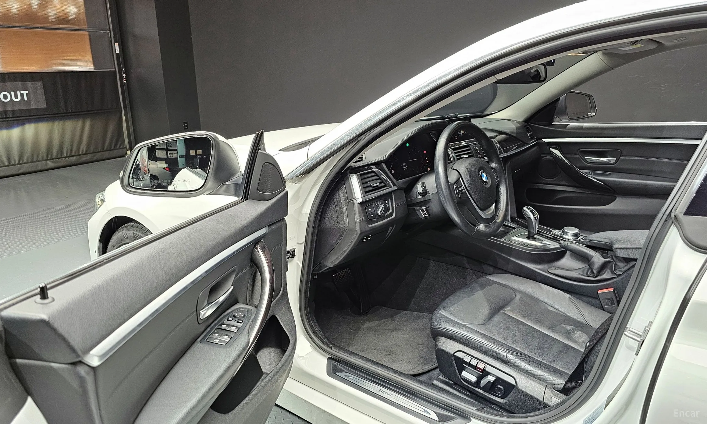 BMW Series 4 (F32) превью 11