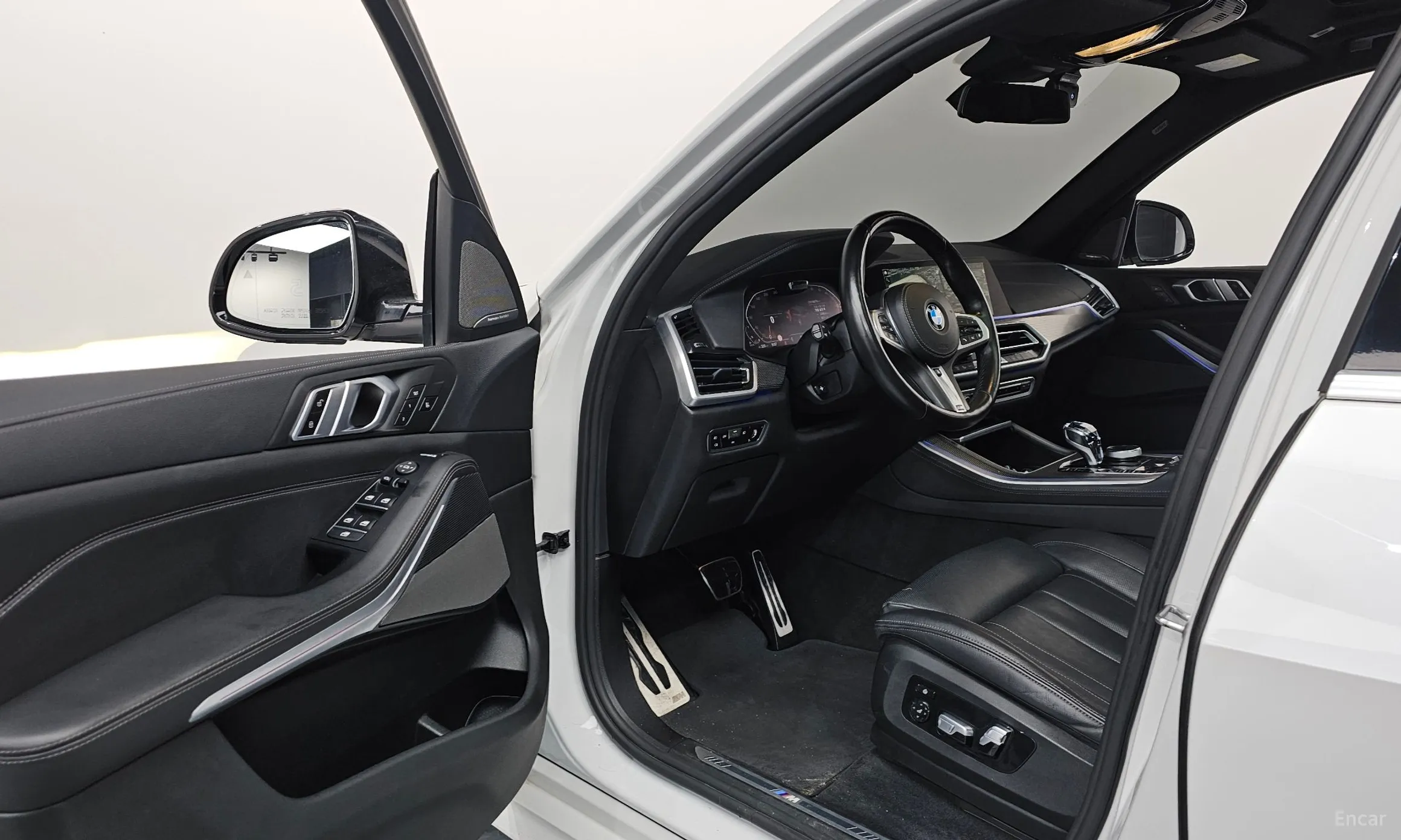 BMW X5 (G05) превью 10