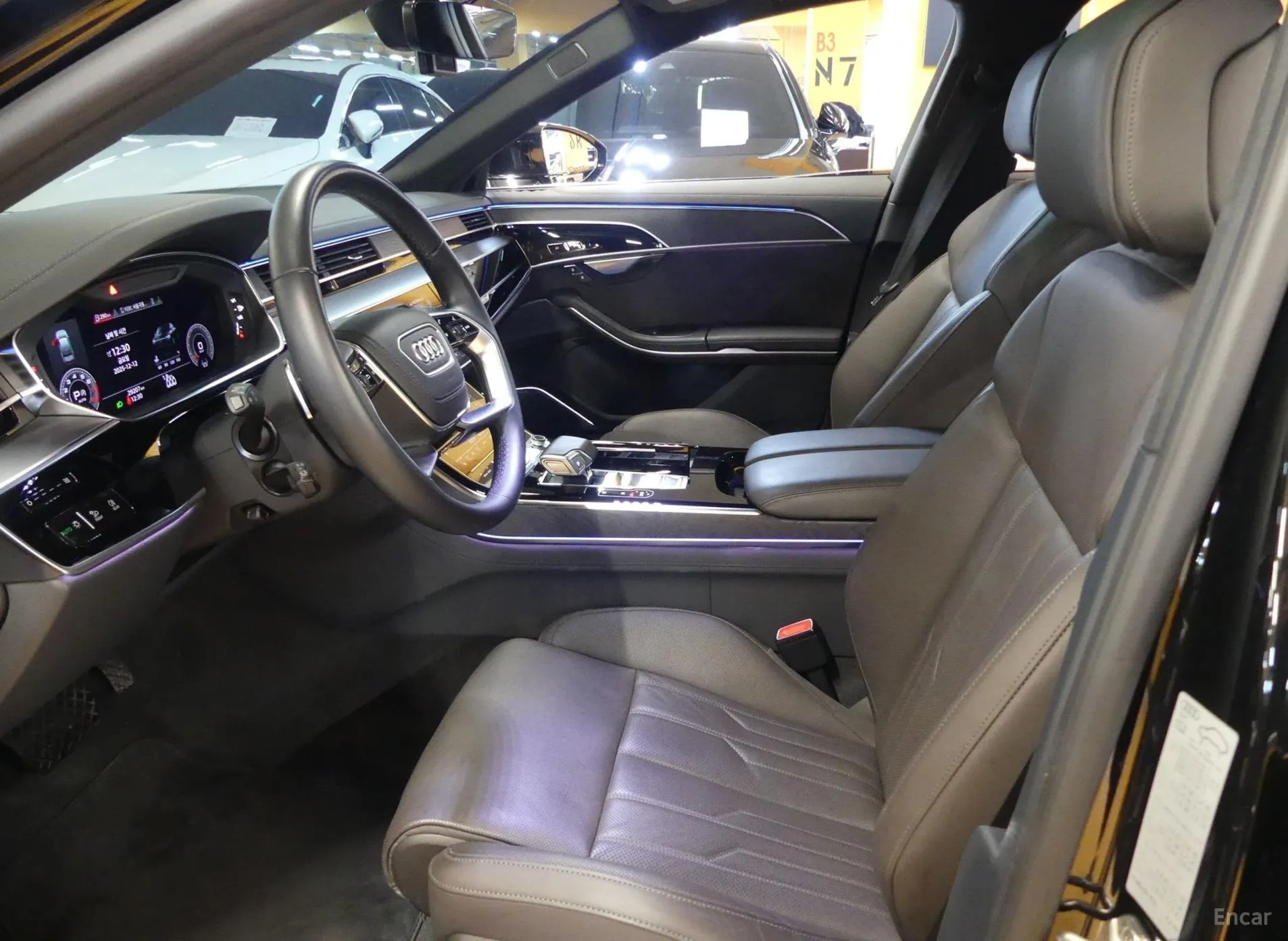 Audi A8 (D5) превью 10