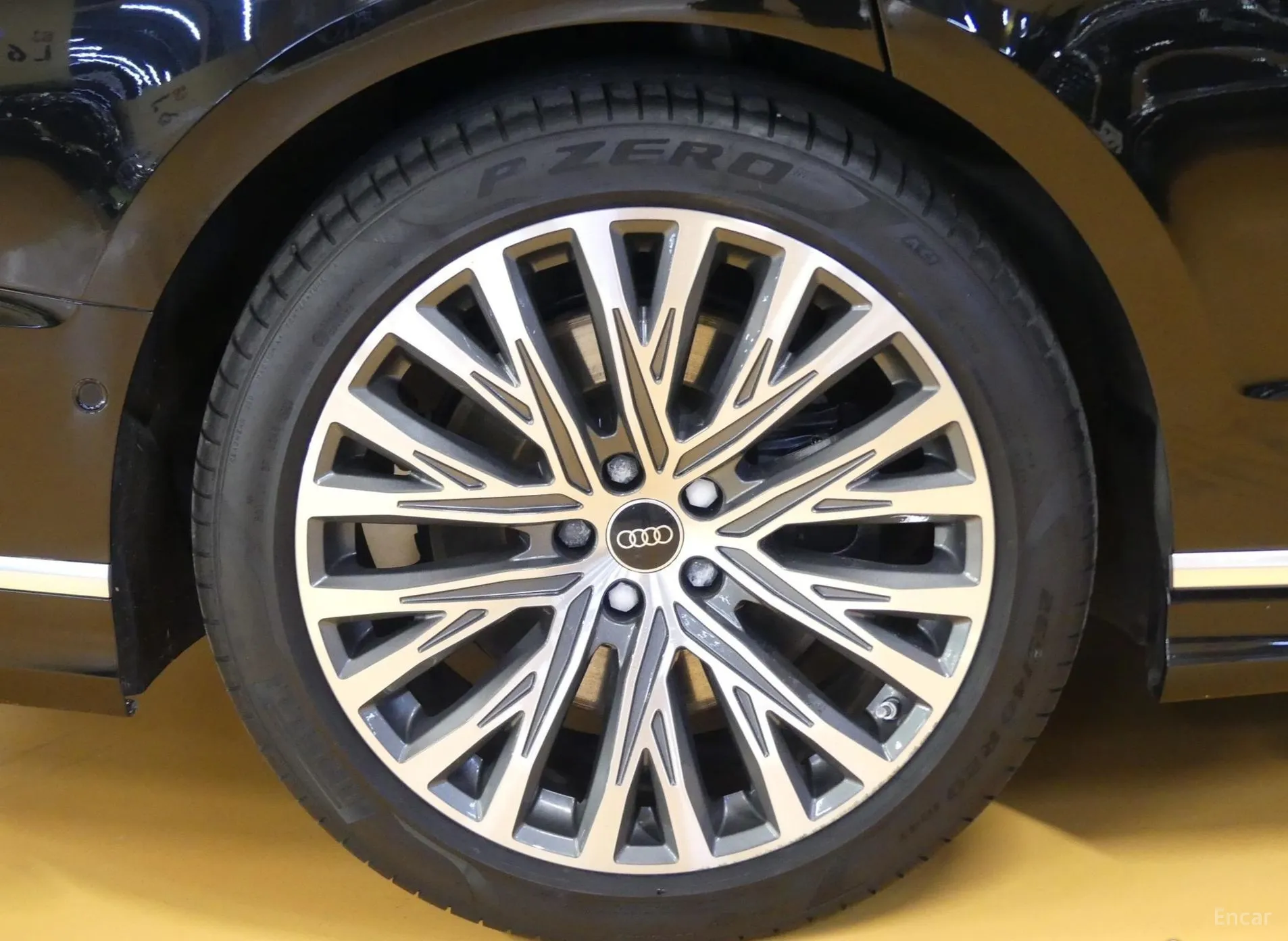 Audi A8 (D5) превью 5