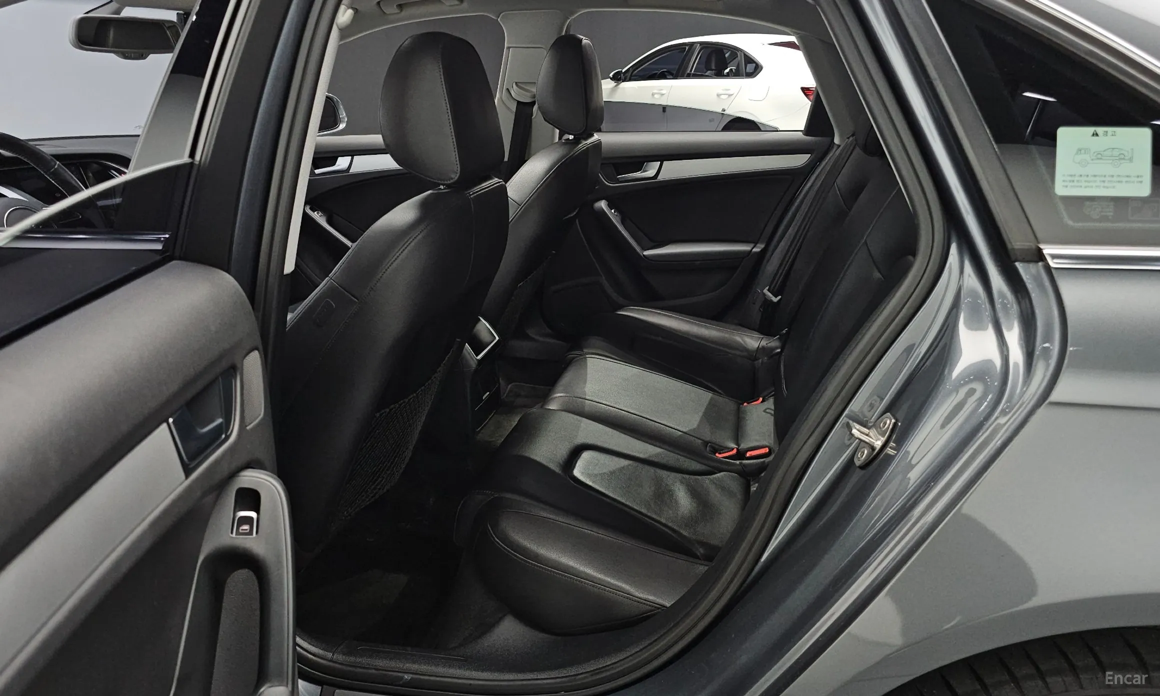 Audi New A4 превью 12