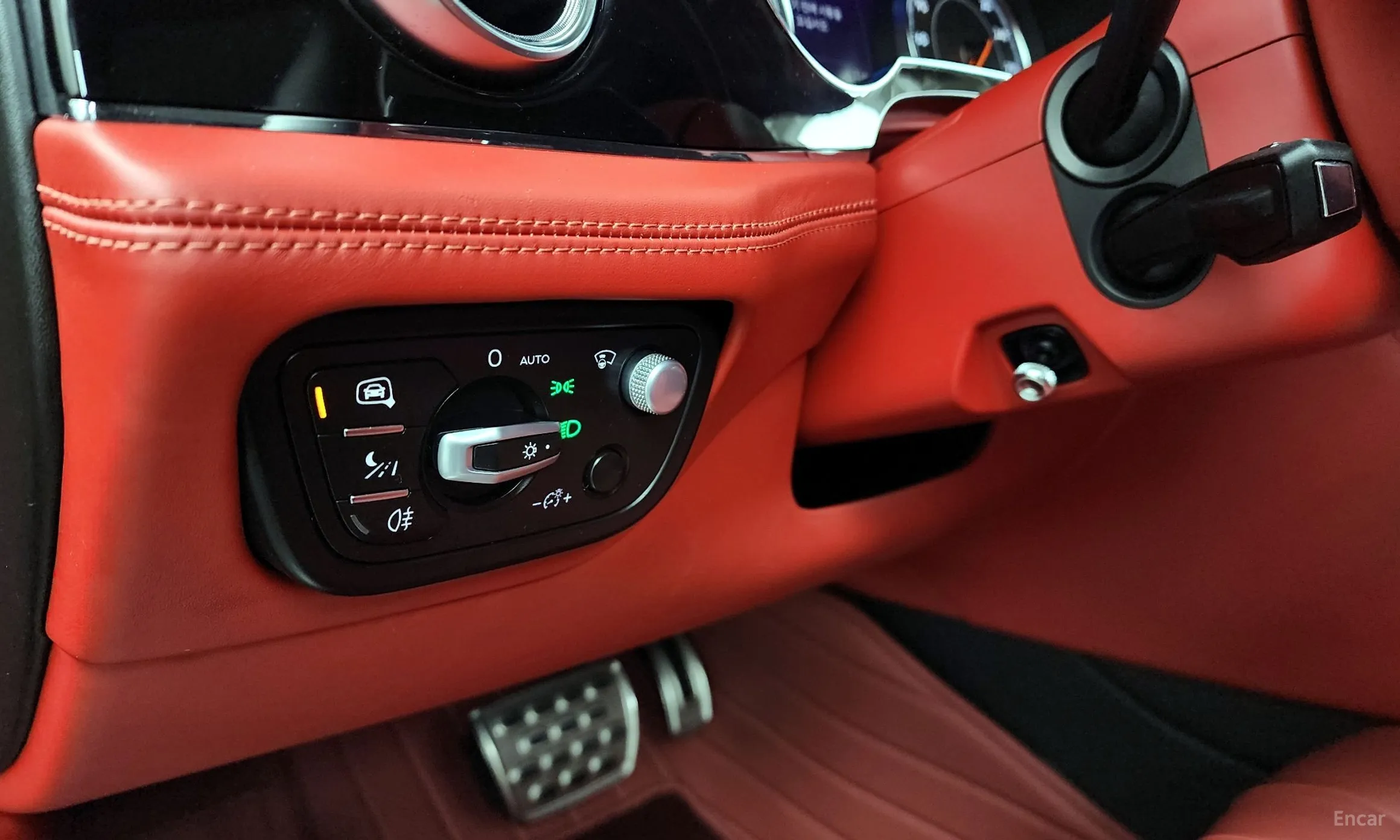 Bentley Bentayga превью 16