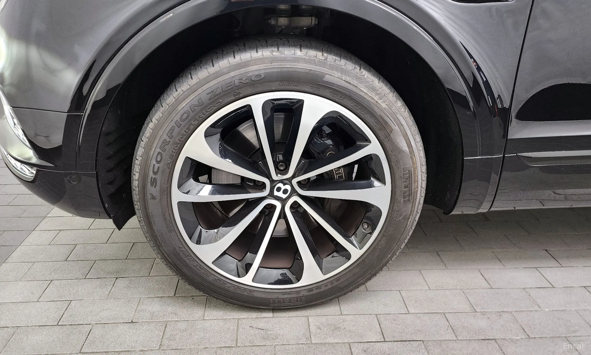 Bentley Bentayga превью 5