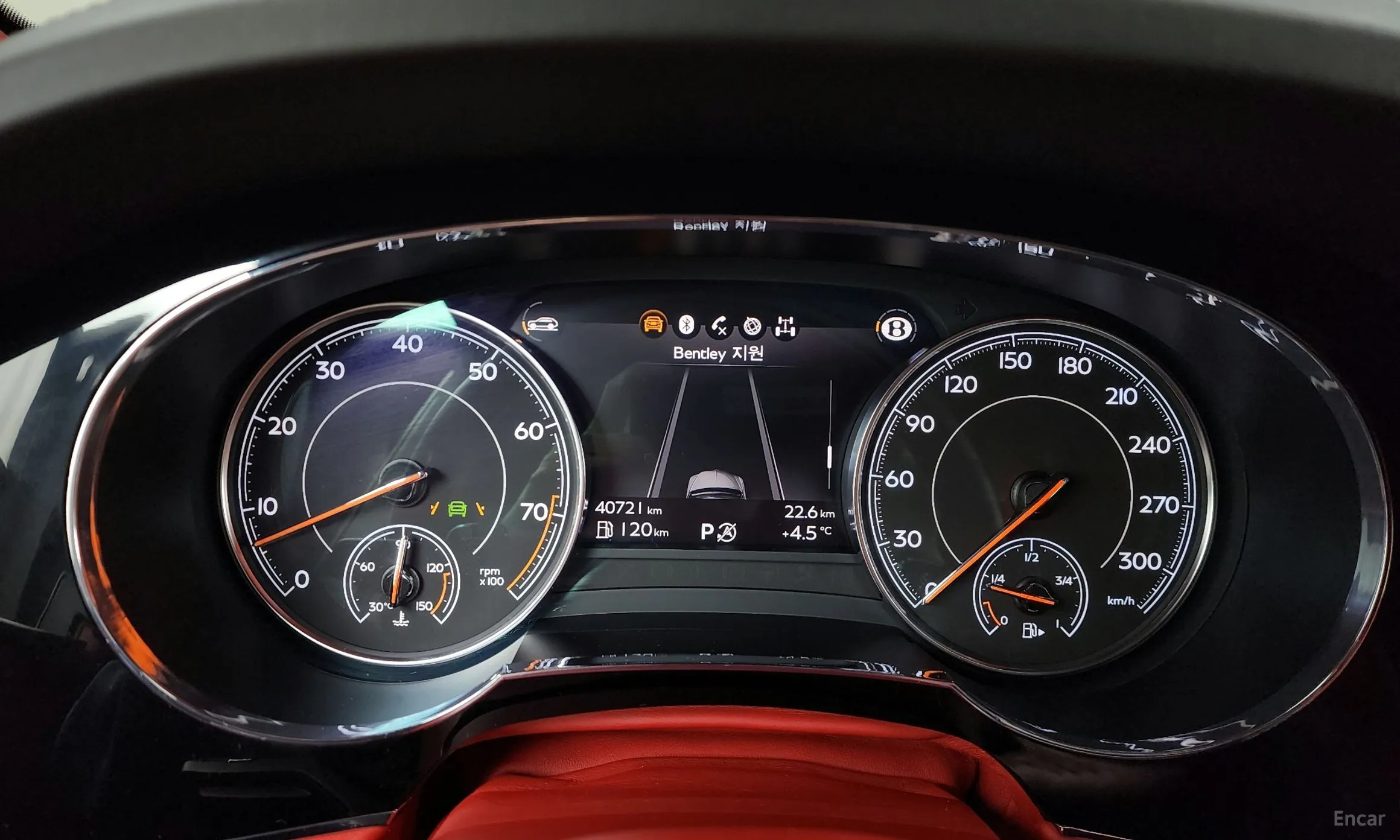Bentley Bentayga превью 8