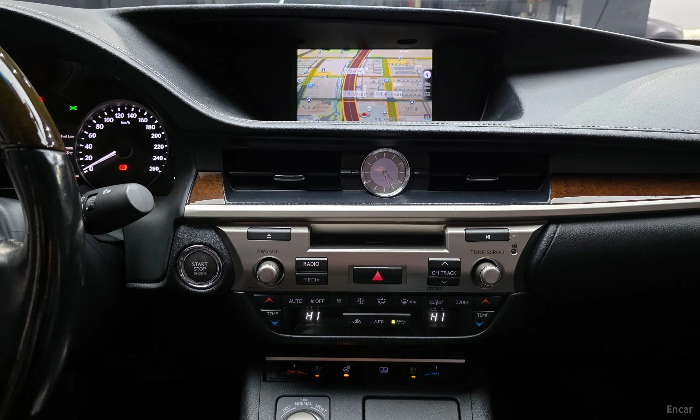 Lexus New ES350 превью 16