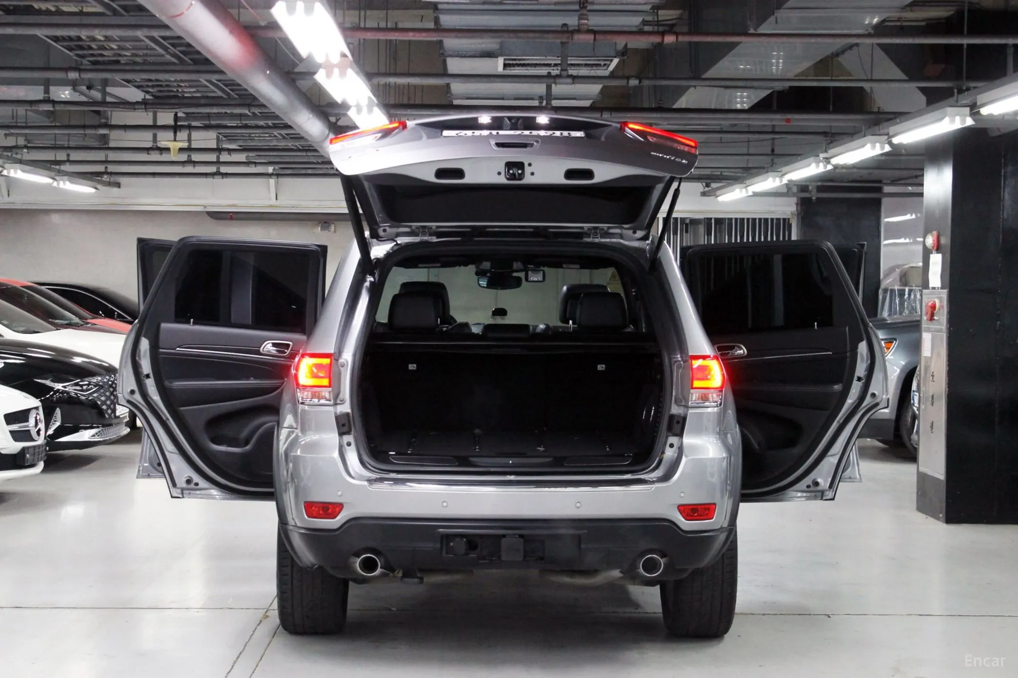 Jeep Grand Cherokee превью 19