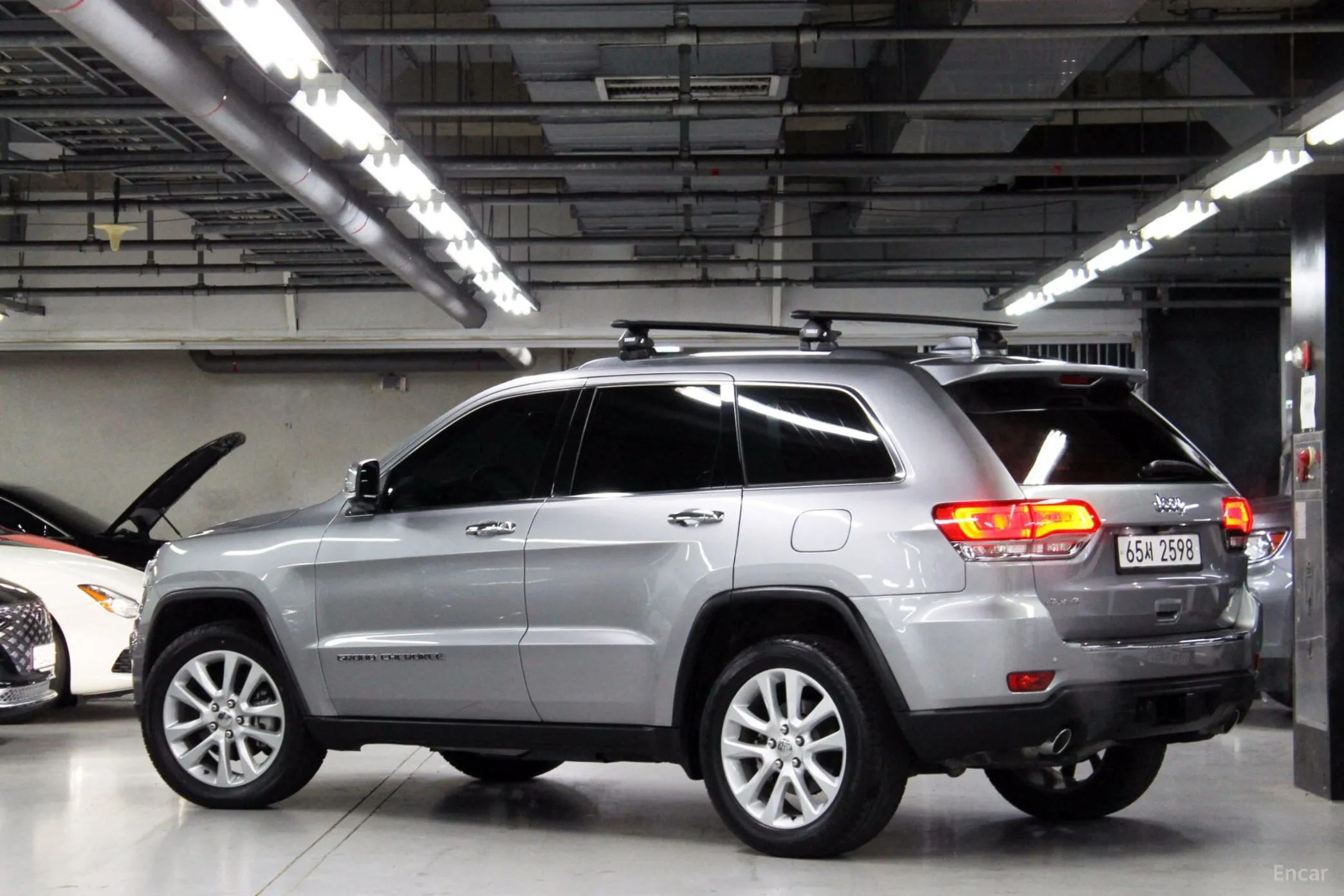 Jeep Grand Cherokee превью 4