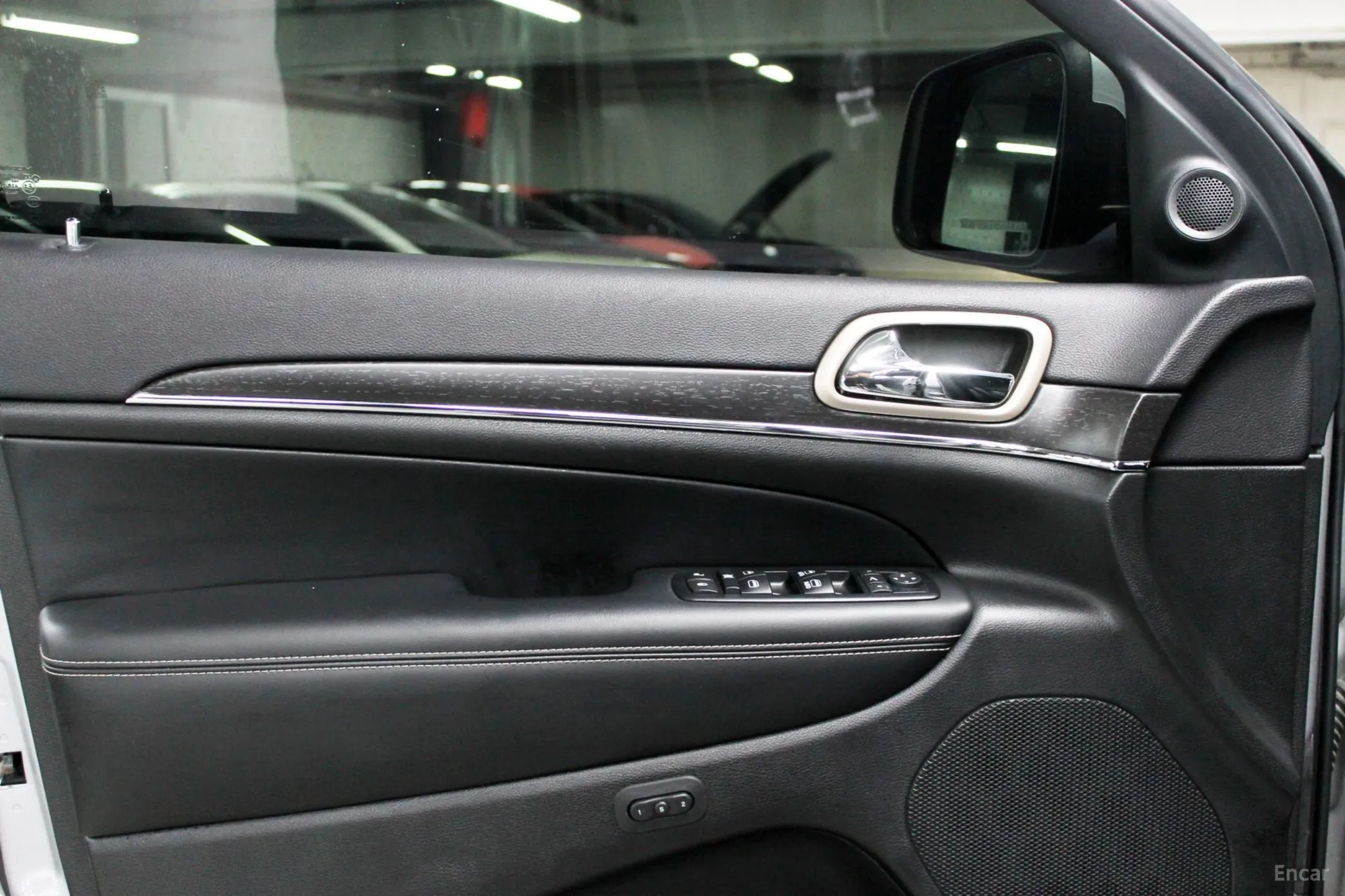 Jeep Grand Cherokee превью 7
