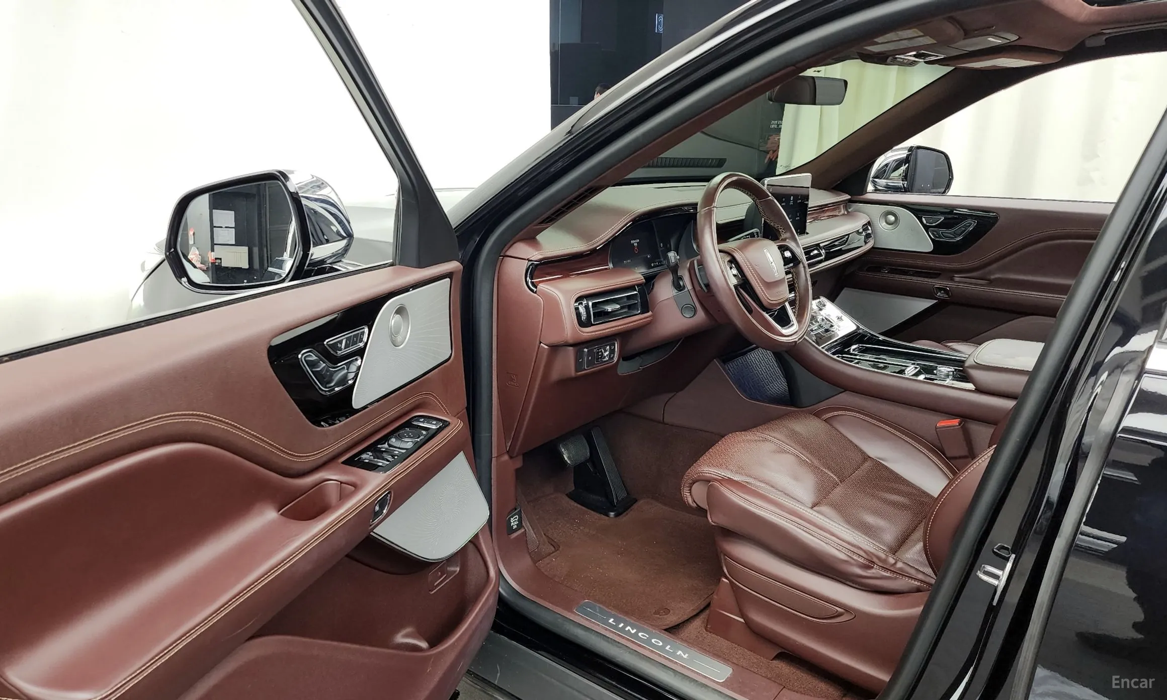 Lincoln Aviator 2nd Generation превью 10