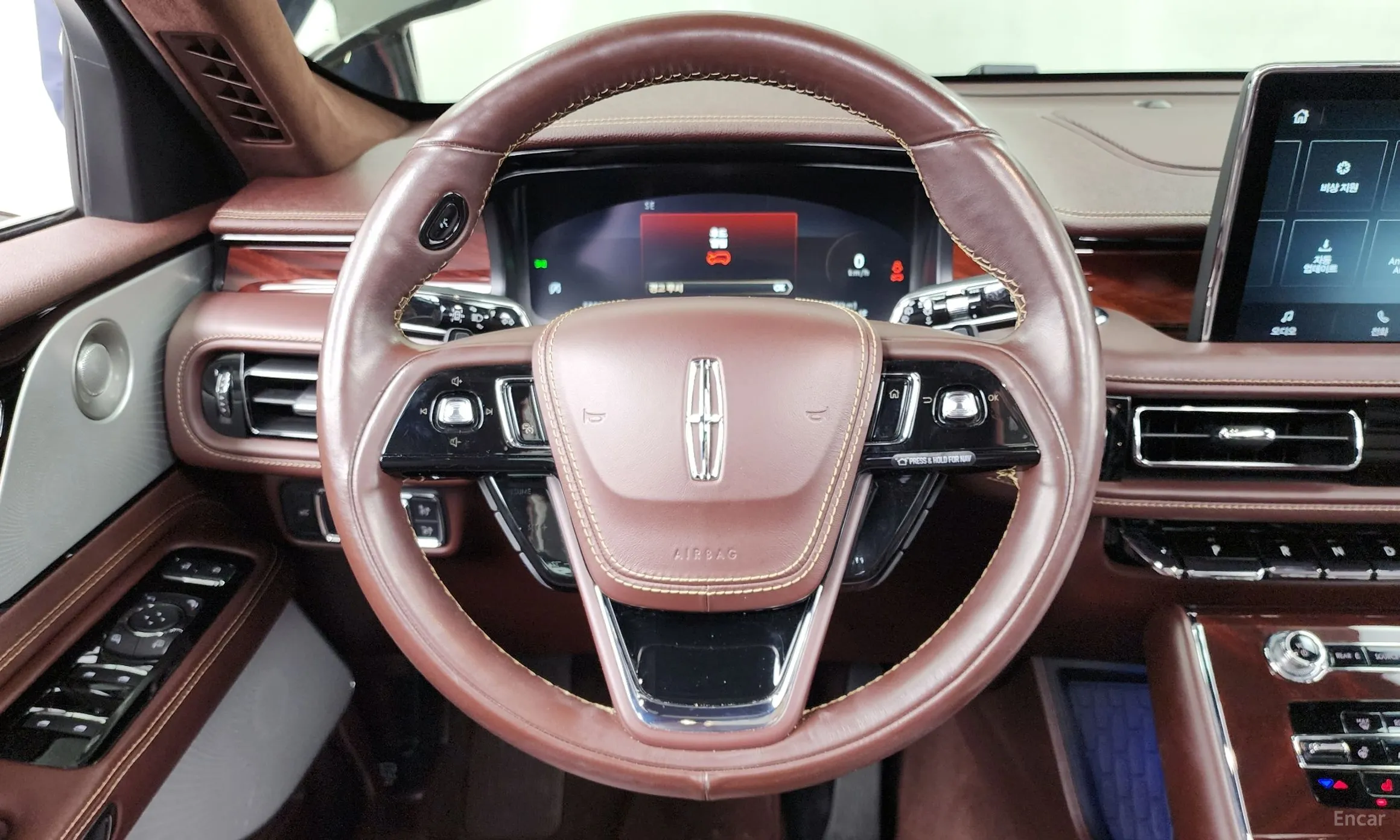 Lincoln Aviator 2nd Generation превью 13