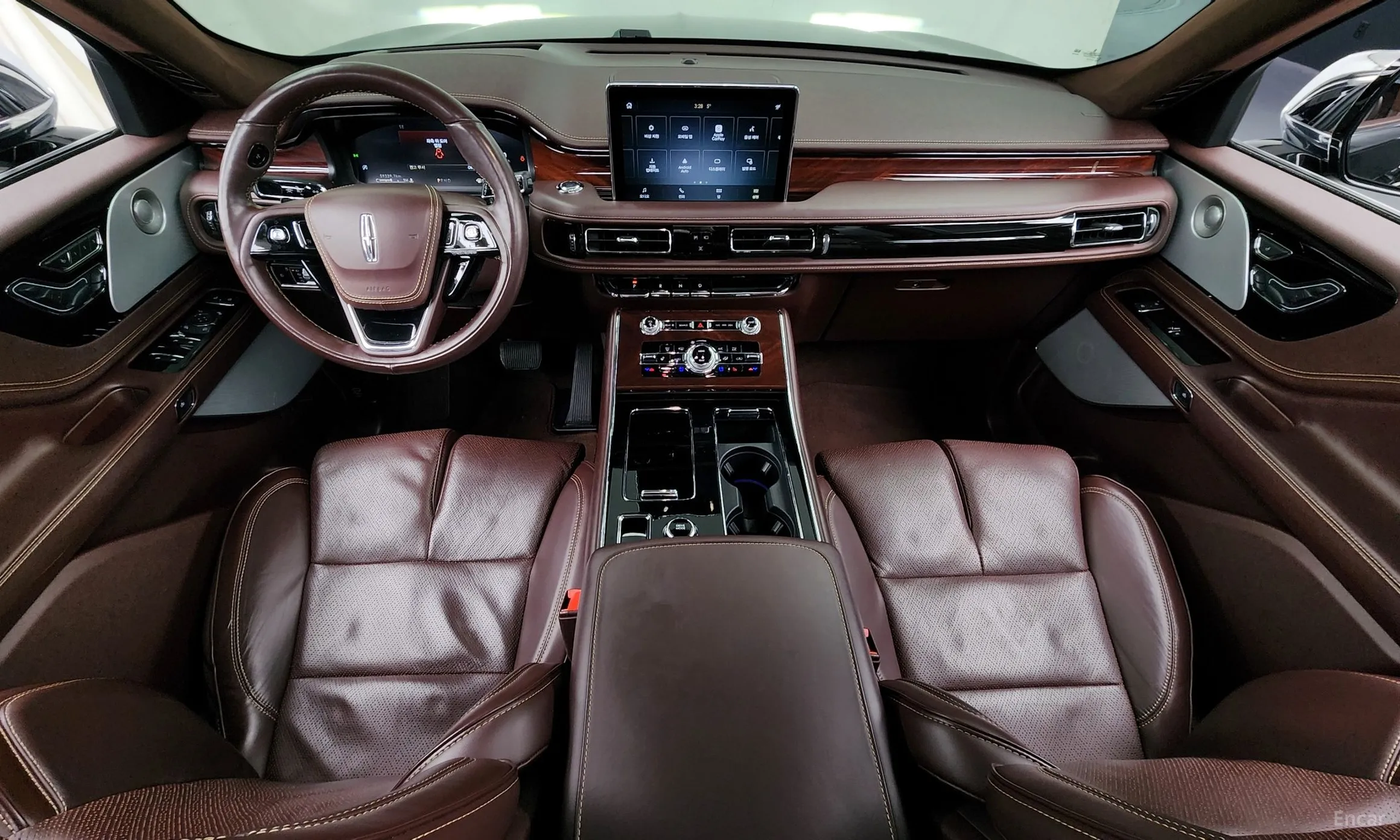 Lincoln Aviator 2nd Generation превью 7