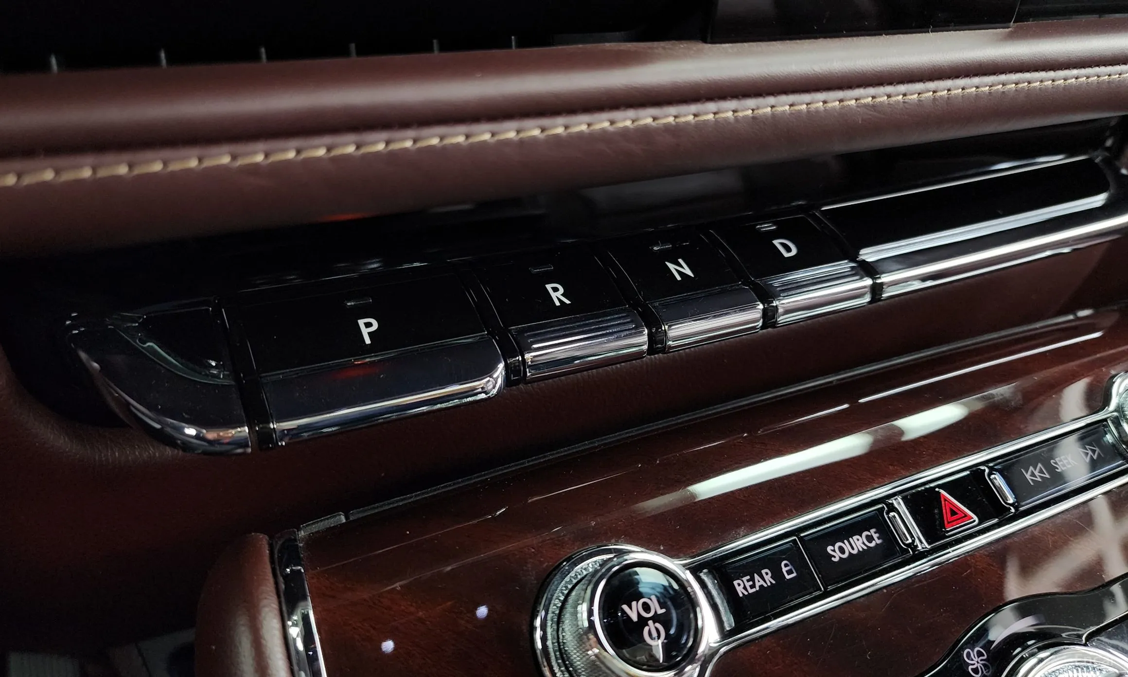 Lincoln Aviator 2nd Generation превью 9