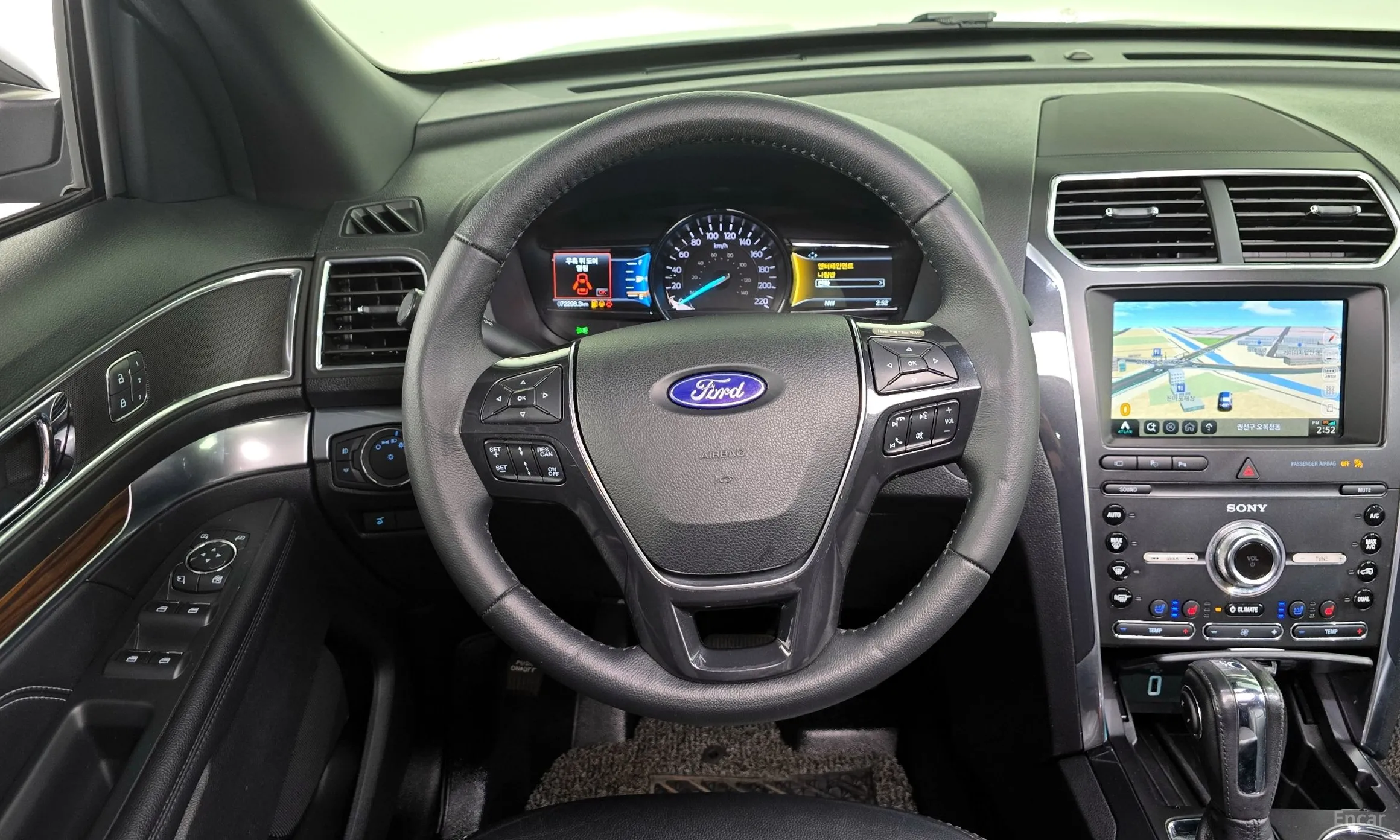Ford Explorer превью 13