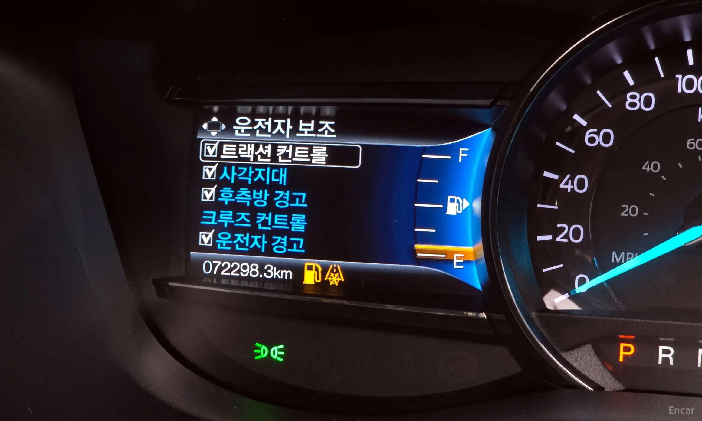 Ford Explorer превью 16