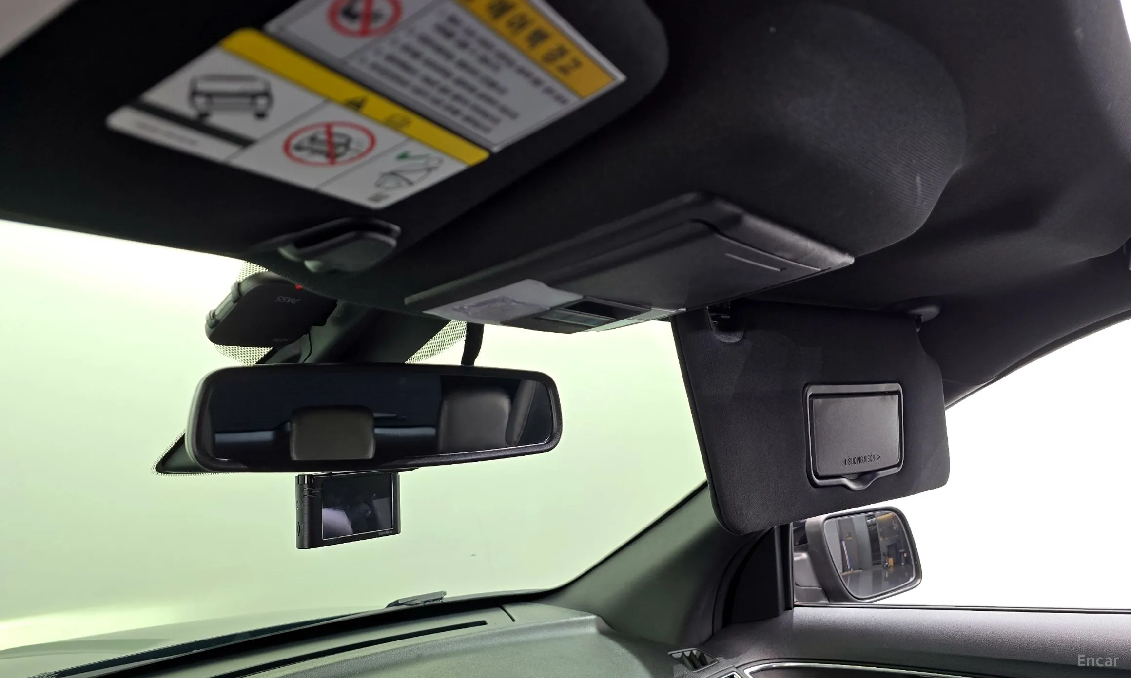 Ford Explorer превью 19