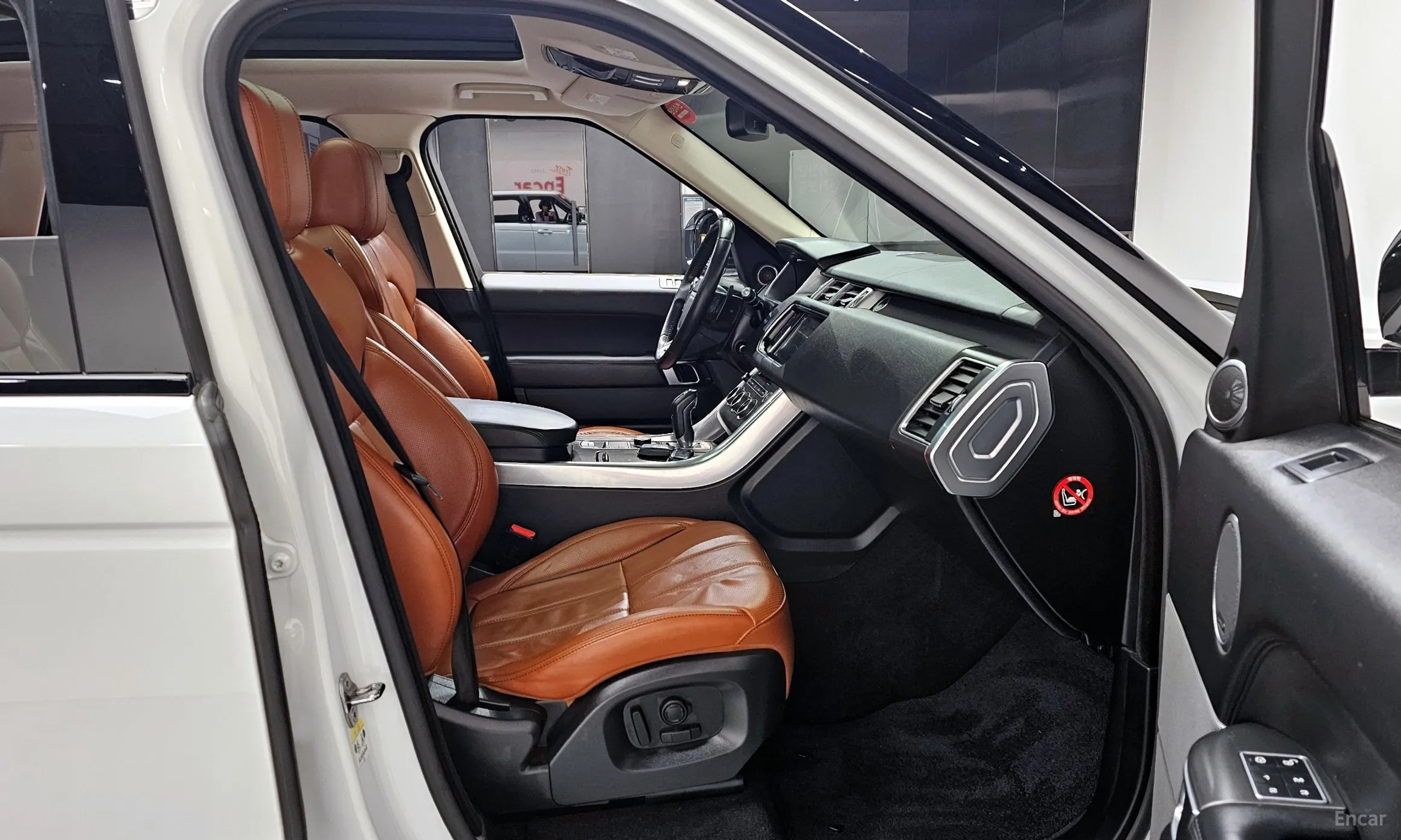Land Rover Range Rover Sport 2nd Generation превью 10