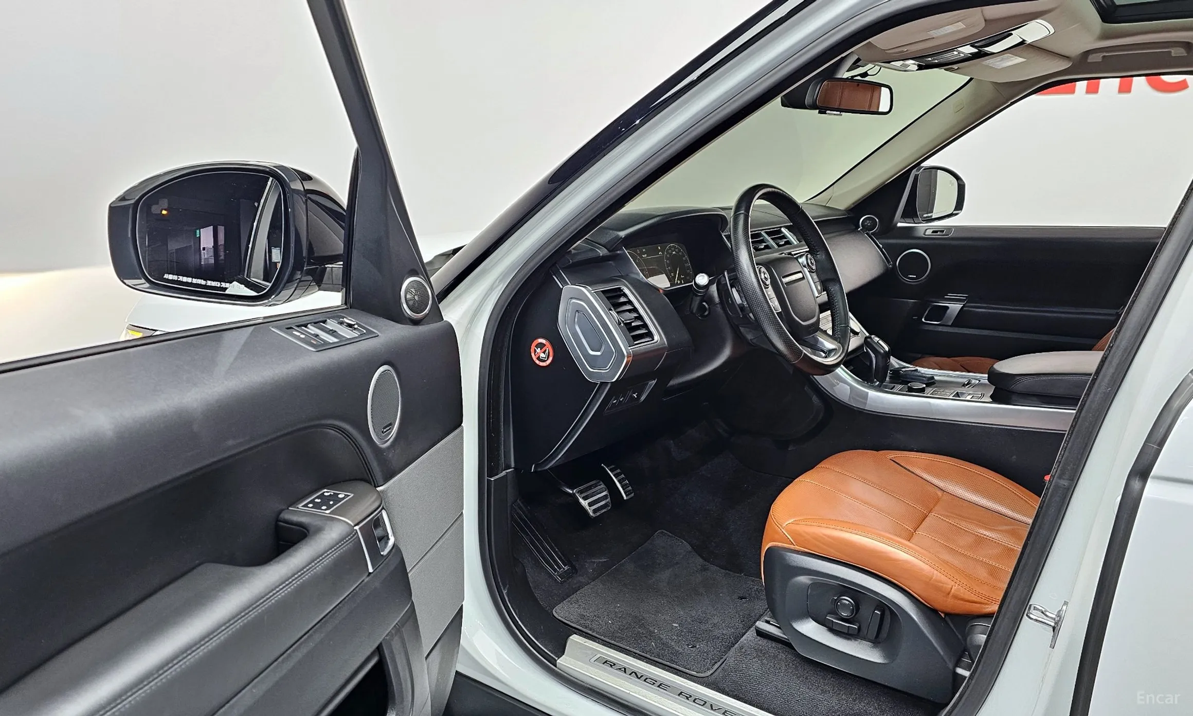 Land Rover Range Rover Sport 2nd Generation превью 11