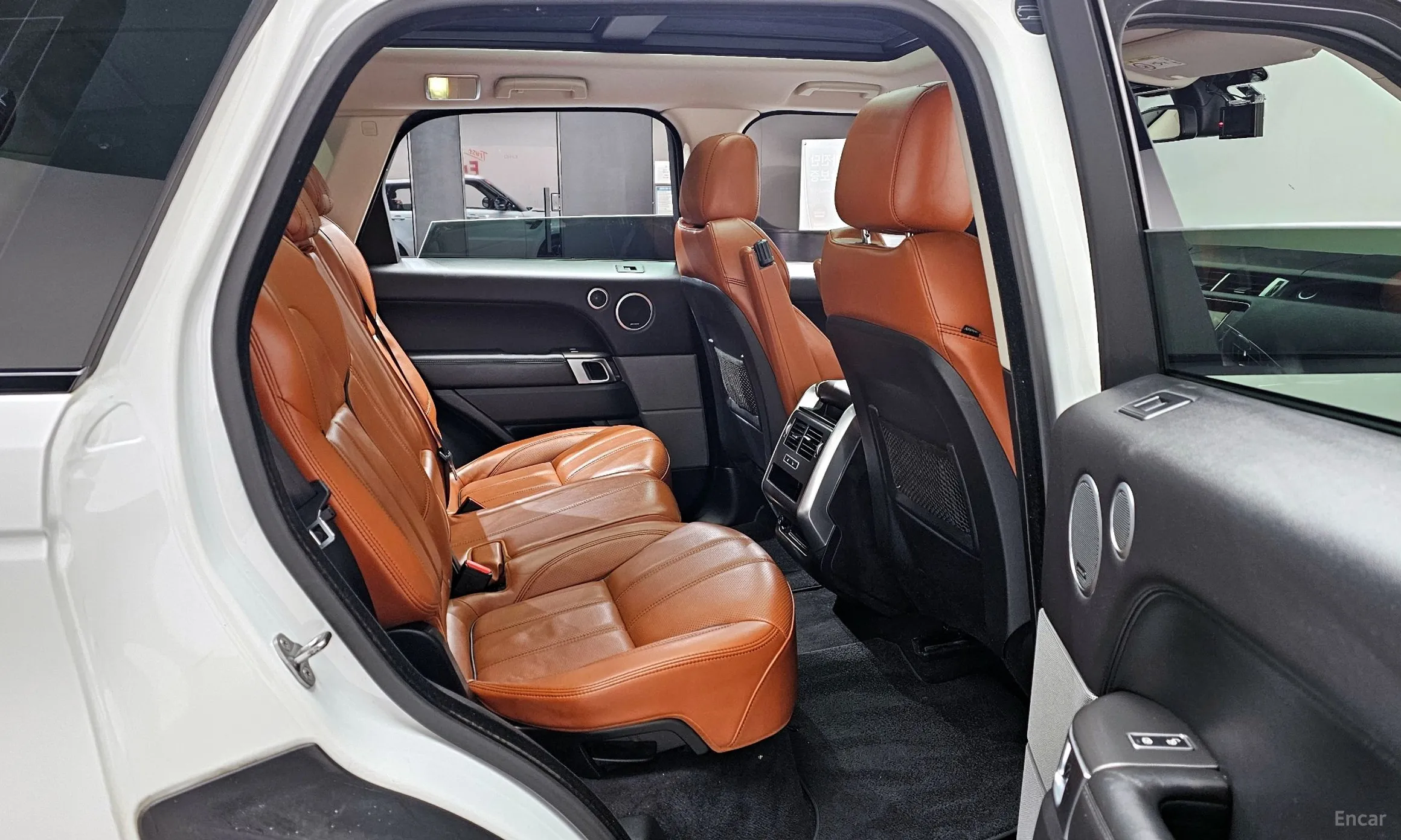 Land Rover Range Rover Sport 2nd Generation превью 12