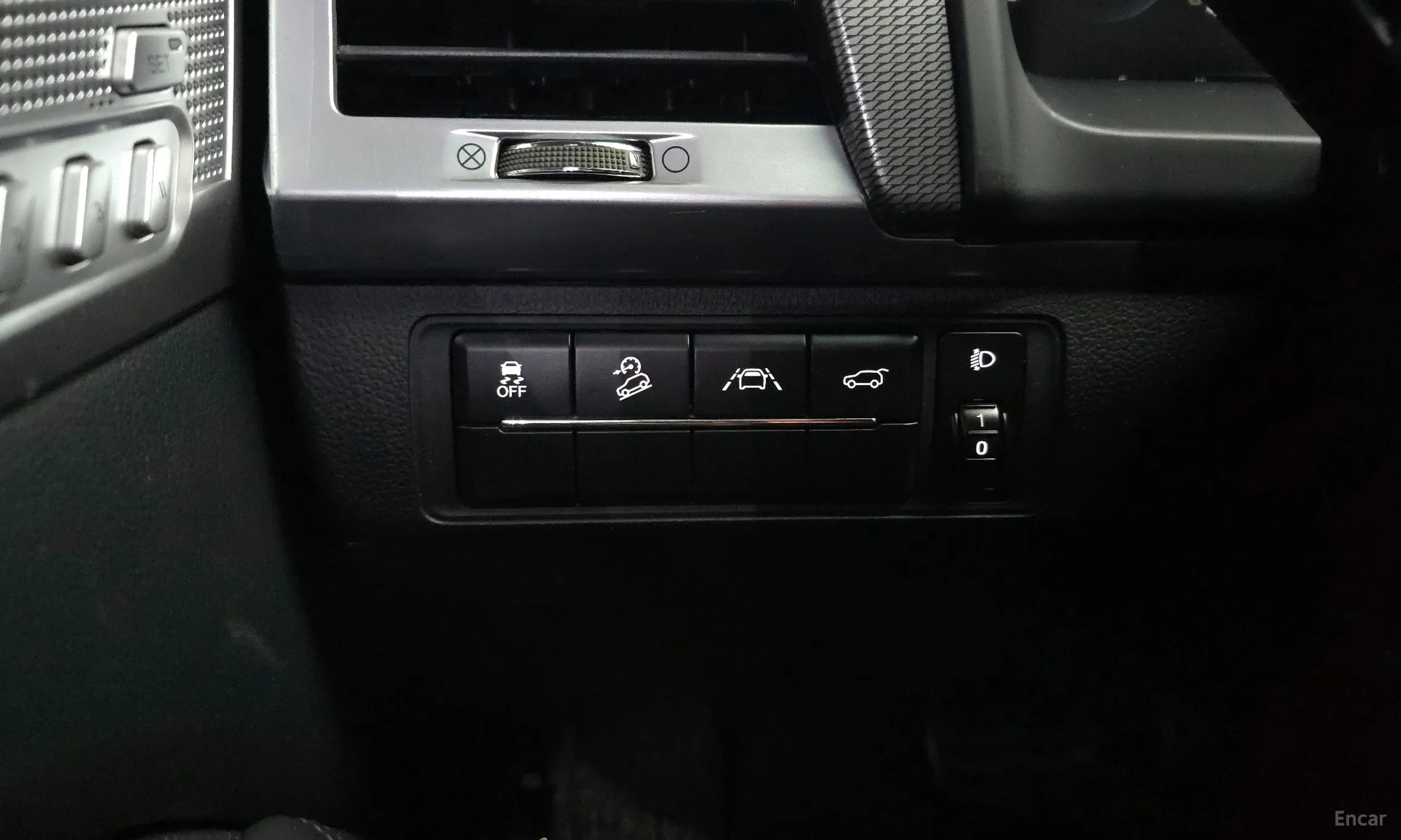 KG Mobility (SsangYong) Rexton превью 17