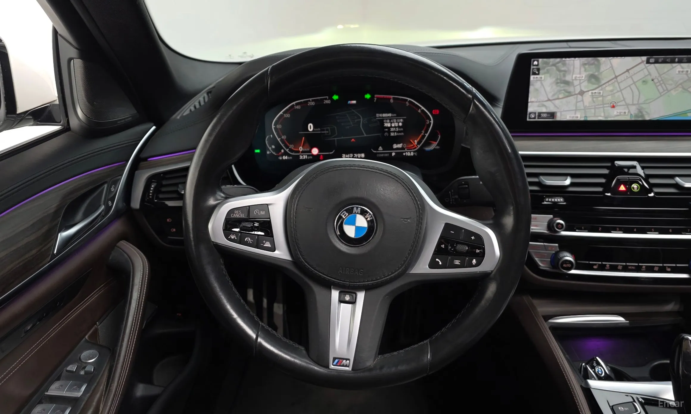BMW 5 Series (G30) превью 13
