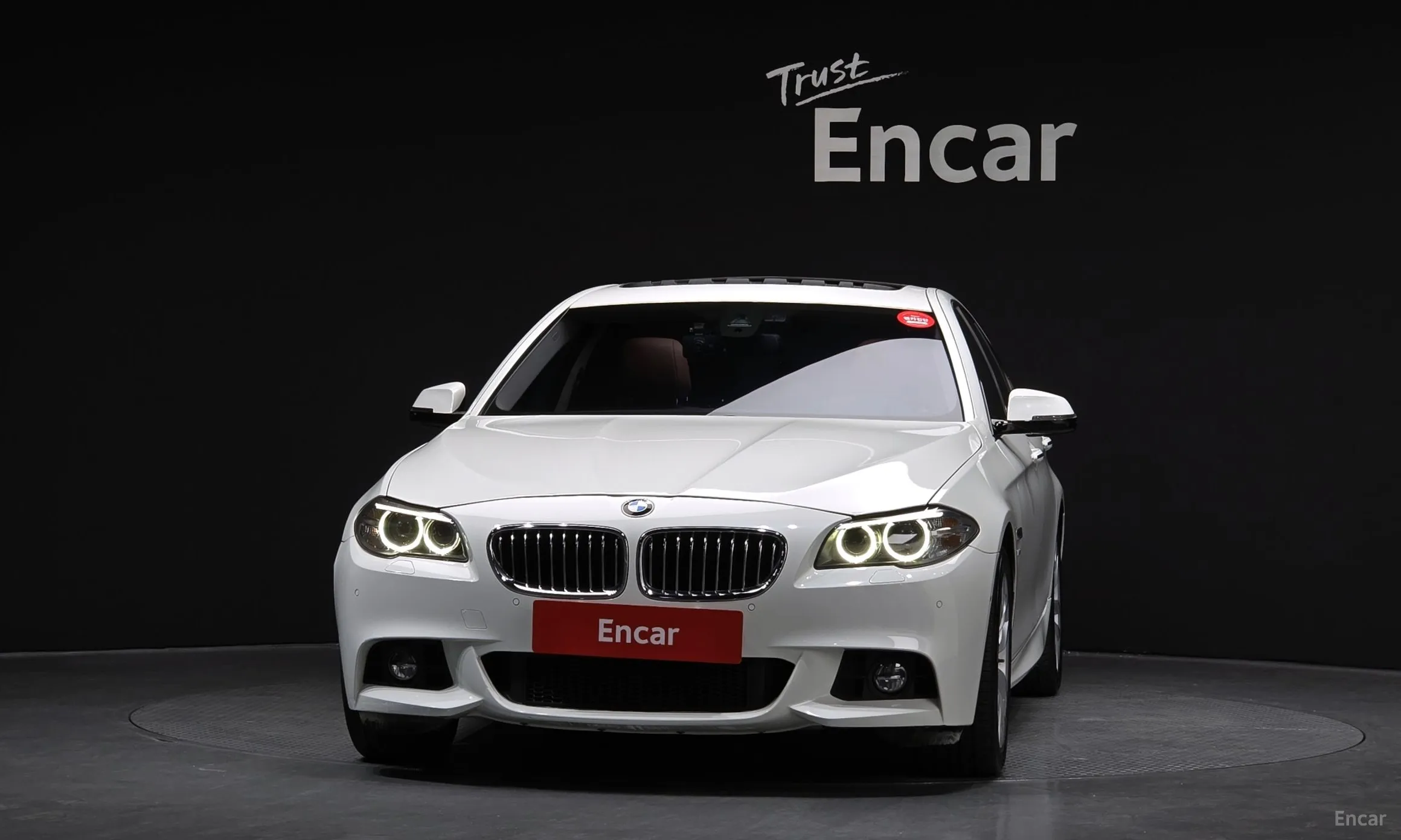 BMW 5 Series (F10) превью 3
