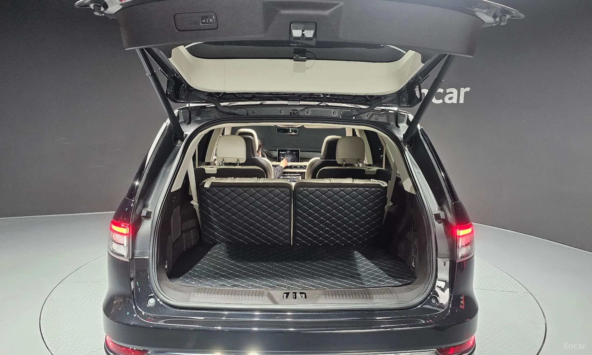 Lincoln Aviator 2nd Generation превью 20
