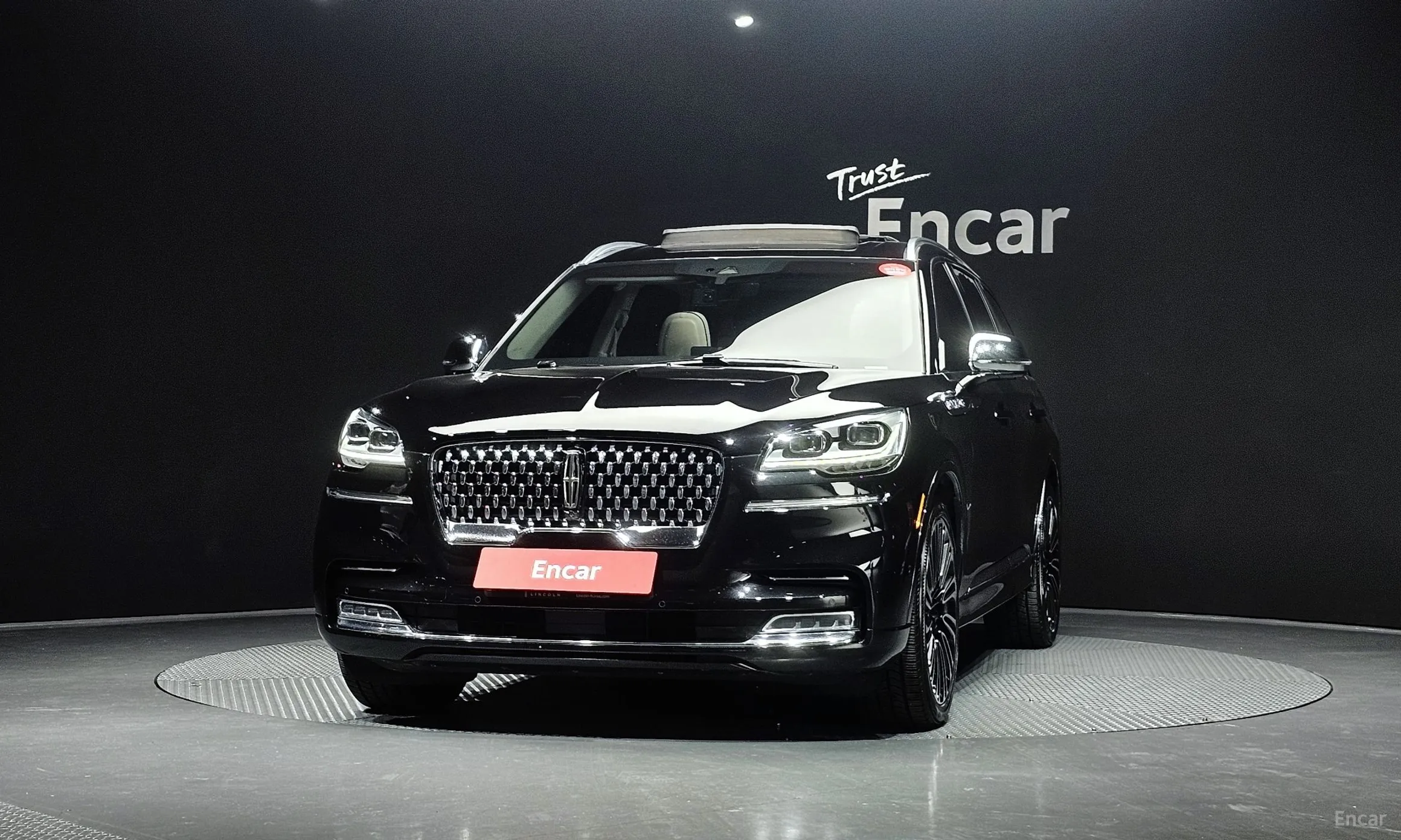 Lincoln Aviator 2nd Generation превью 3