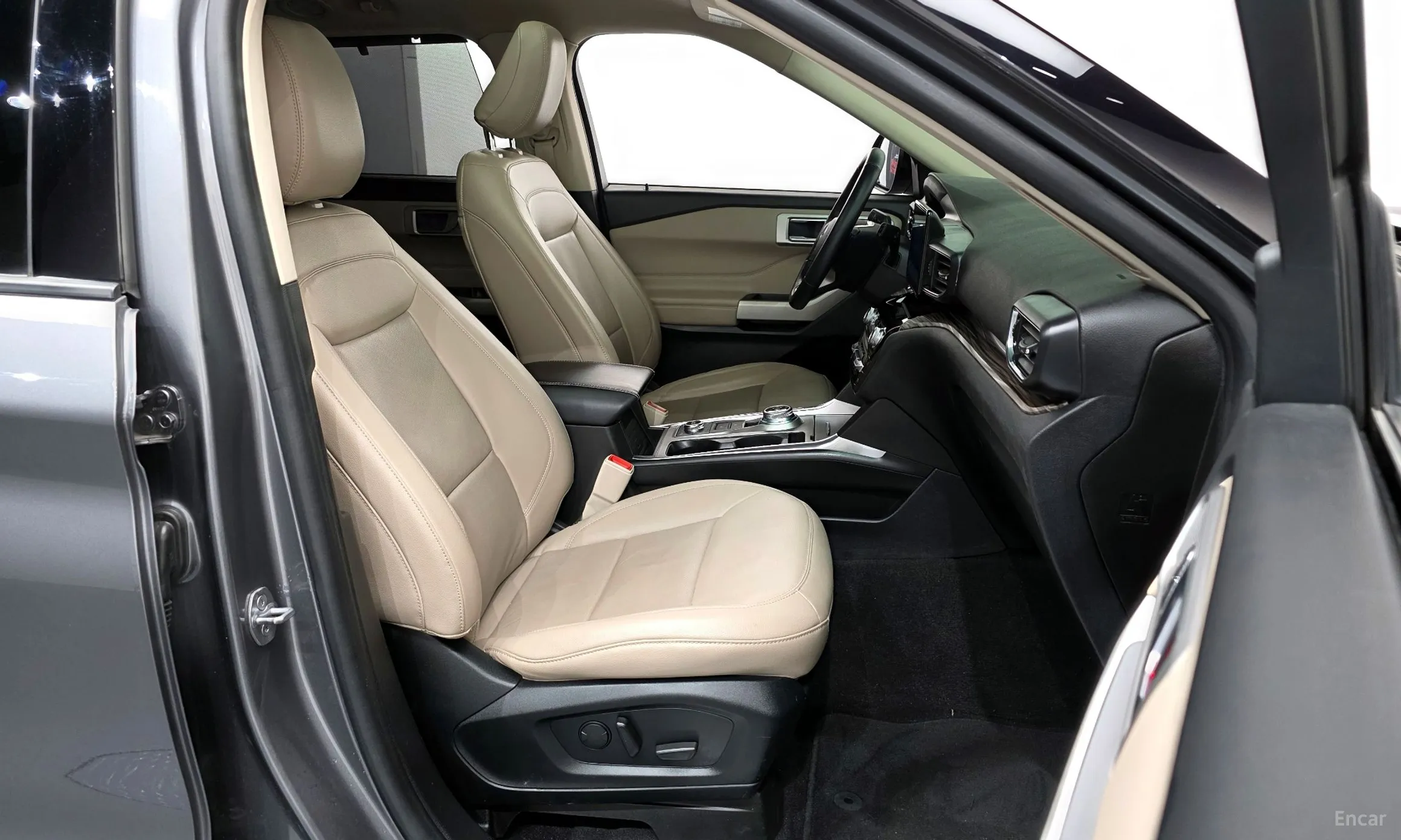 Ford Explorer 6th Generation превью 11