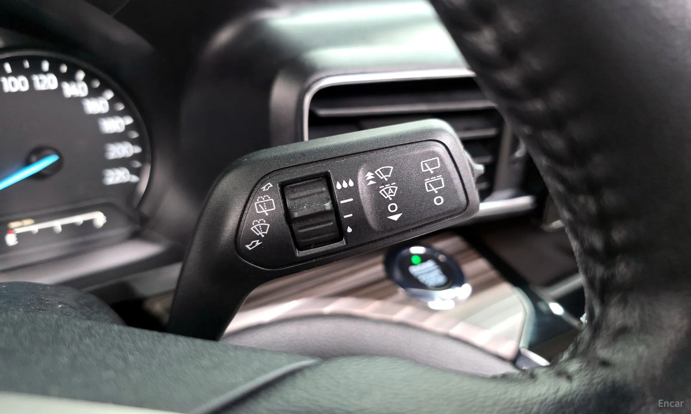 Ford Explorer 6th Generation превью 14