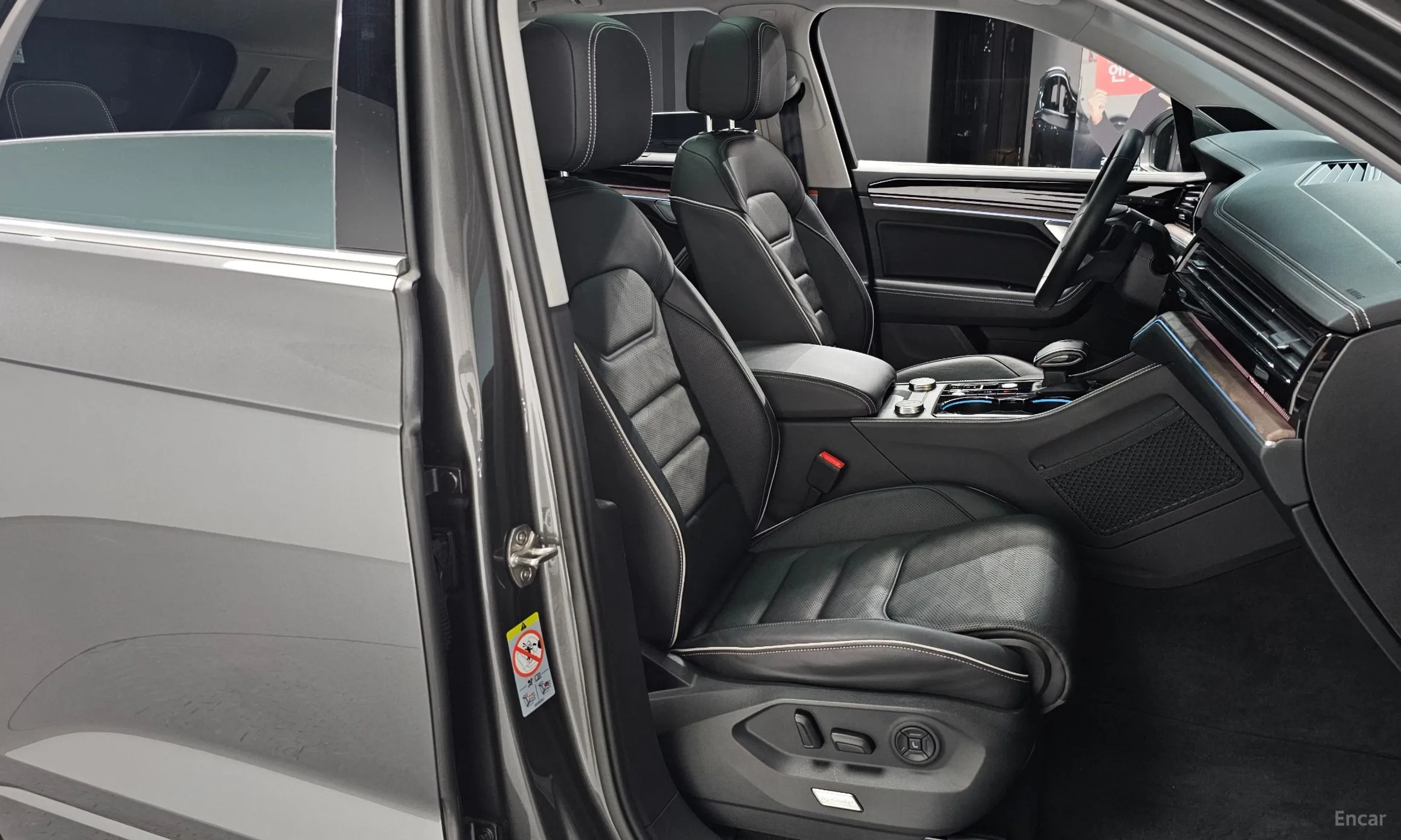 Volkswagen Touareg 3rd Generation превью 10