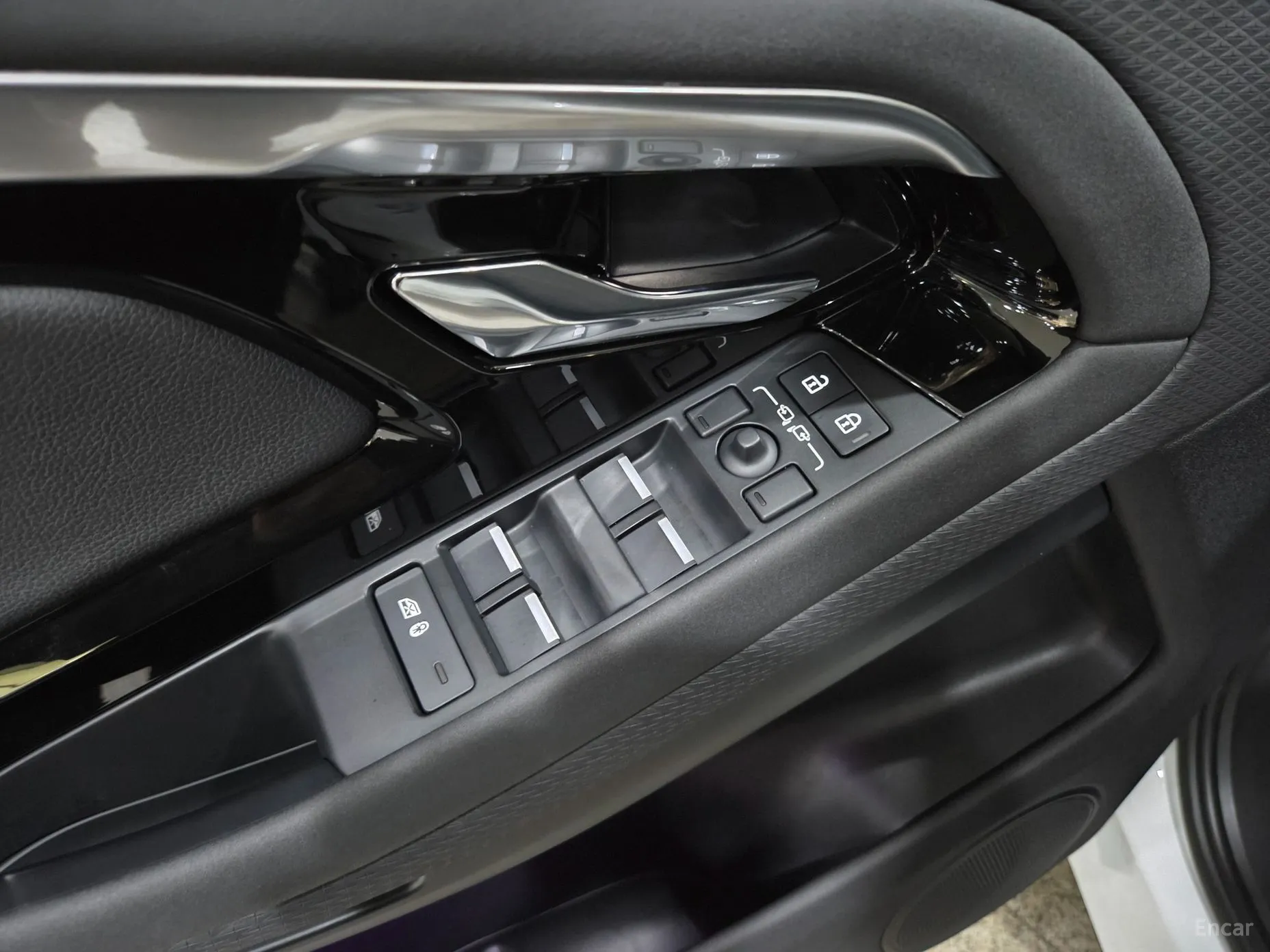 Land Rover Range Rover Evoque 2nd Generation превью 15
