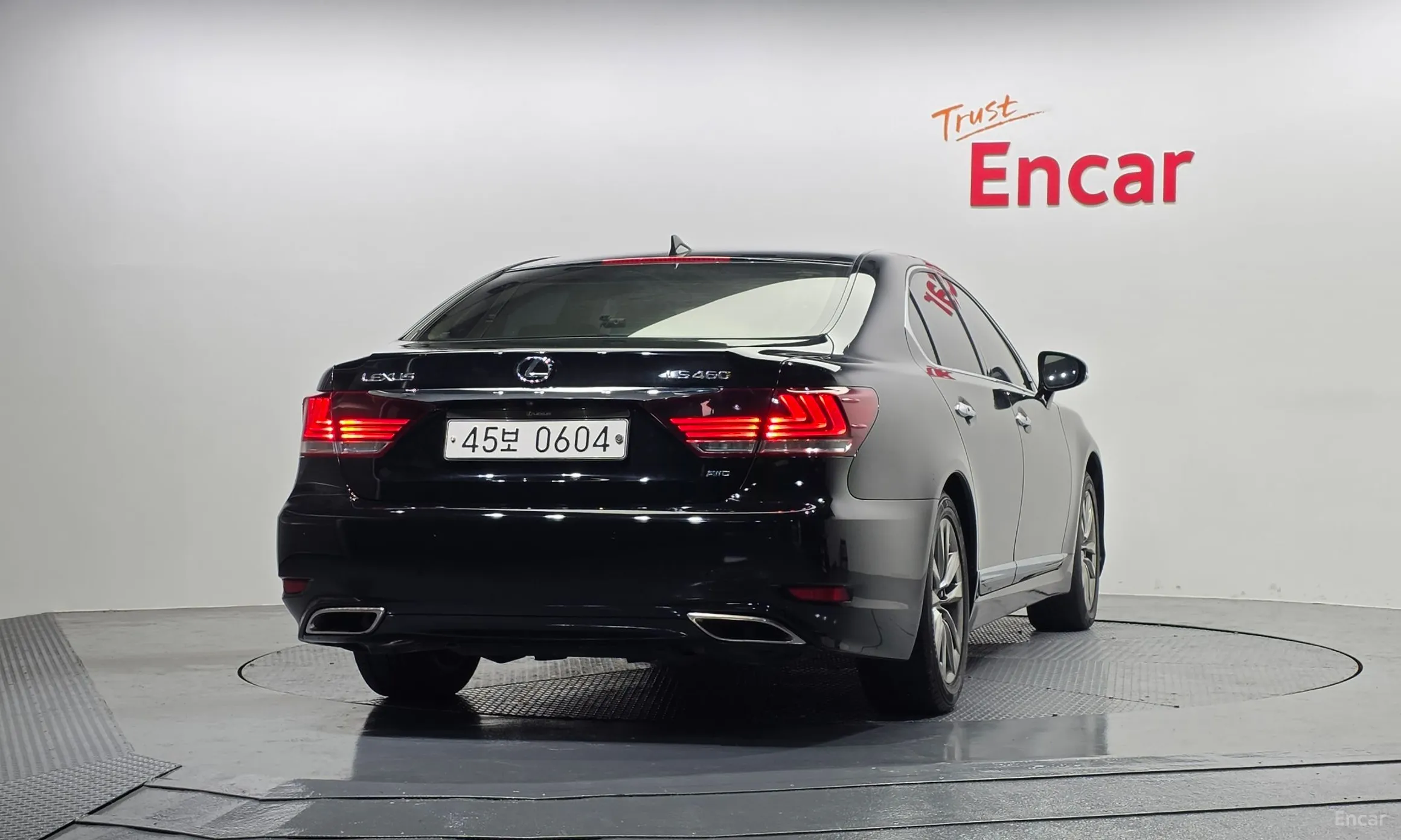 Lexus LS460 превью 4
