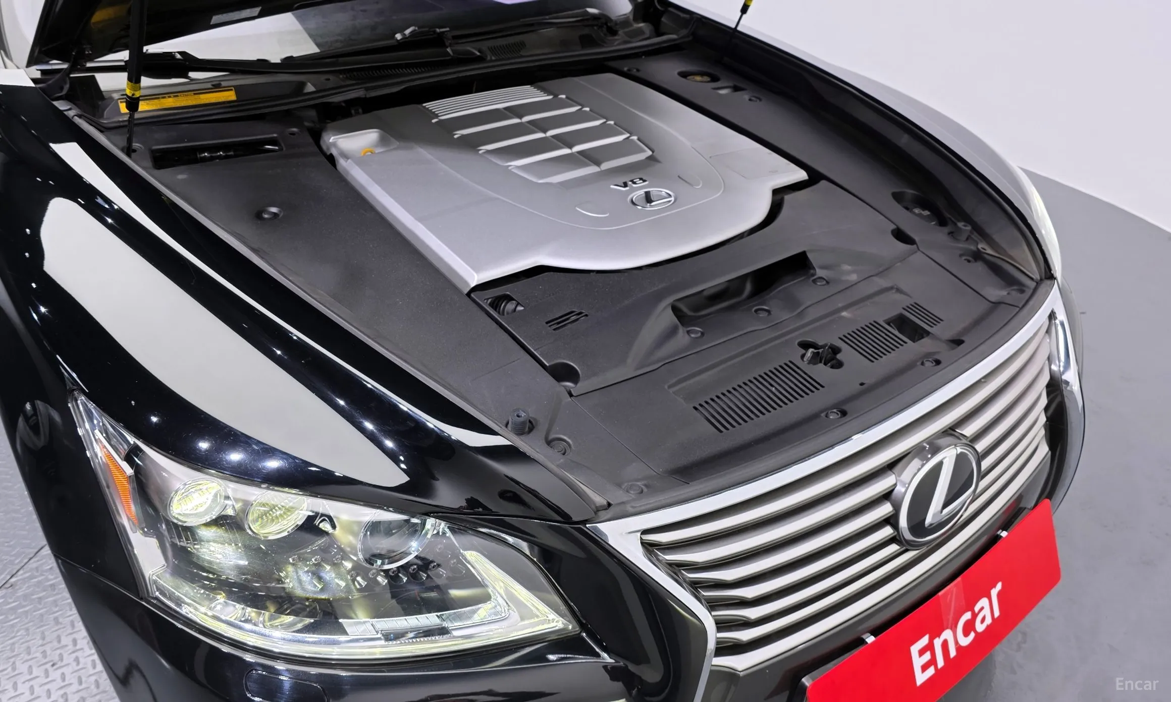 Lexus LS460 превью 6