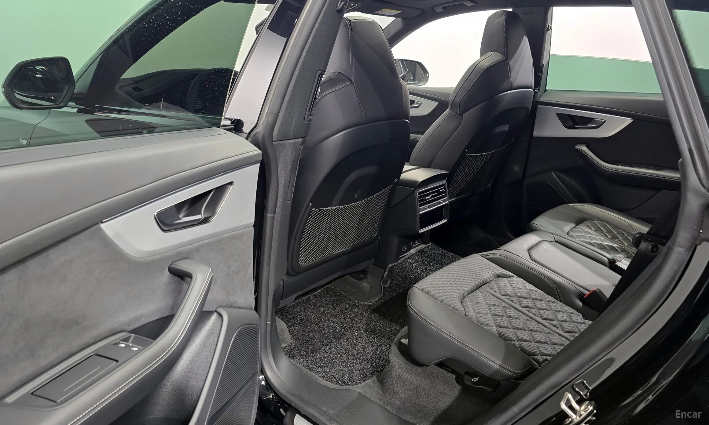 Audi Q8 (4M) превью 11