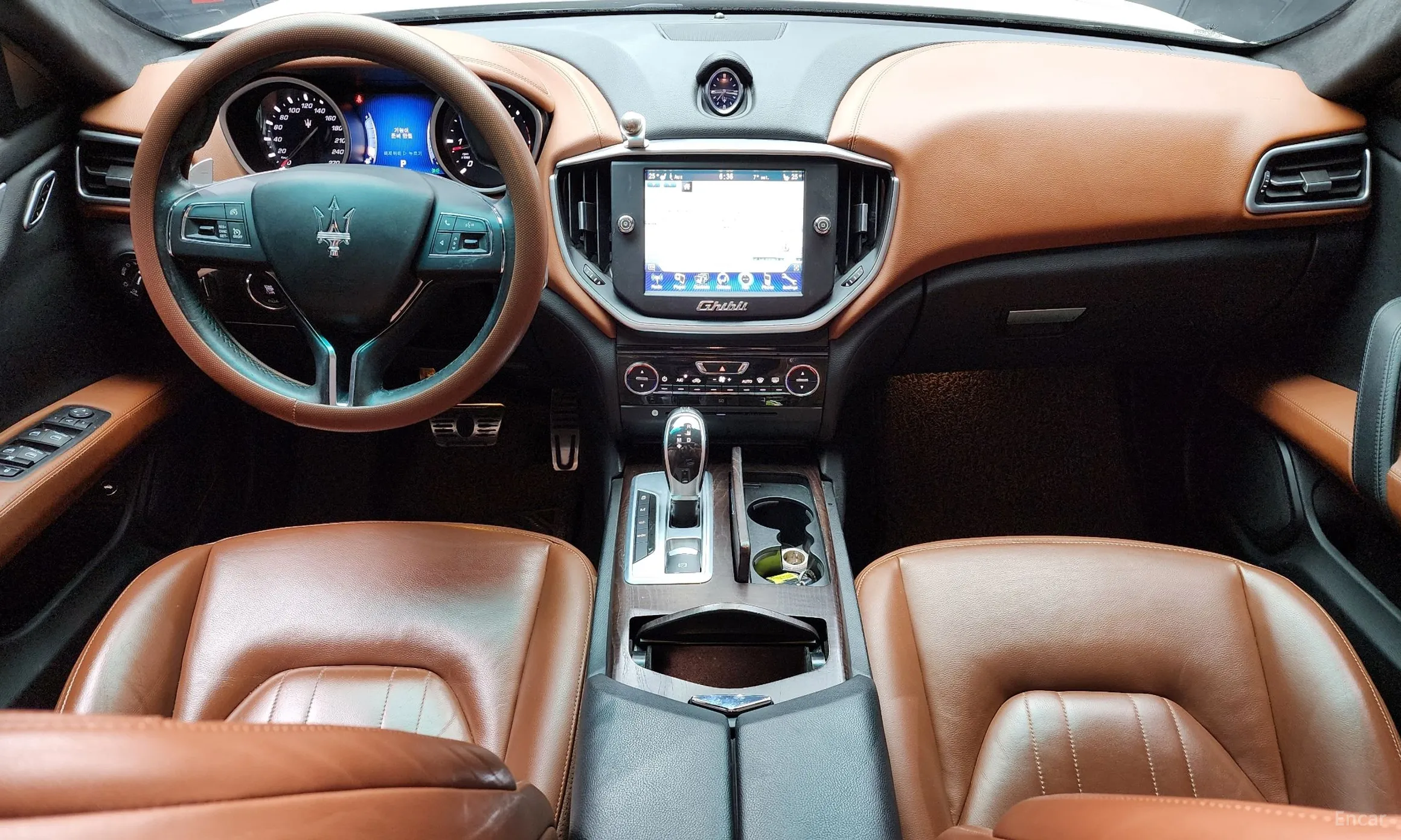Maserati Ghibli превью 7