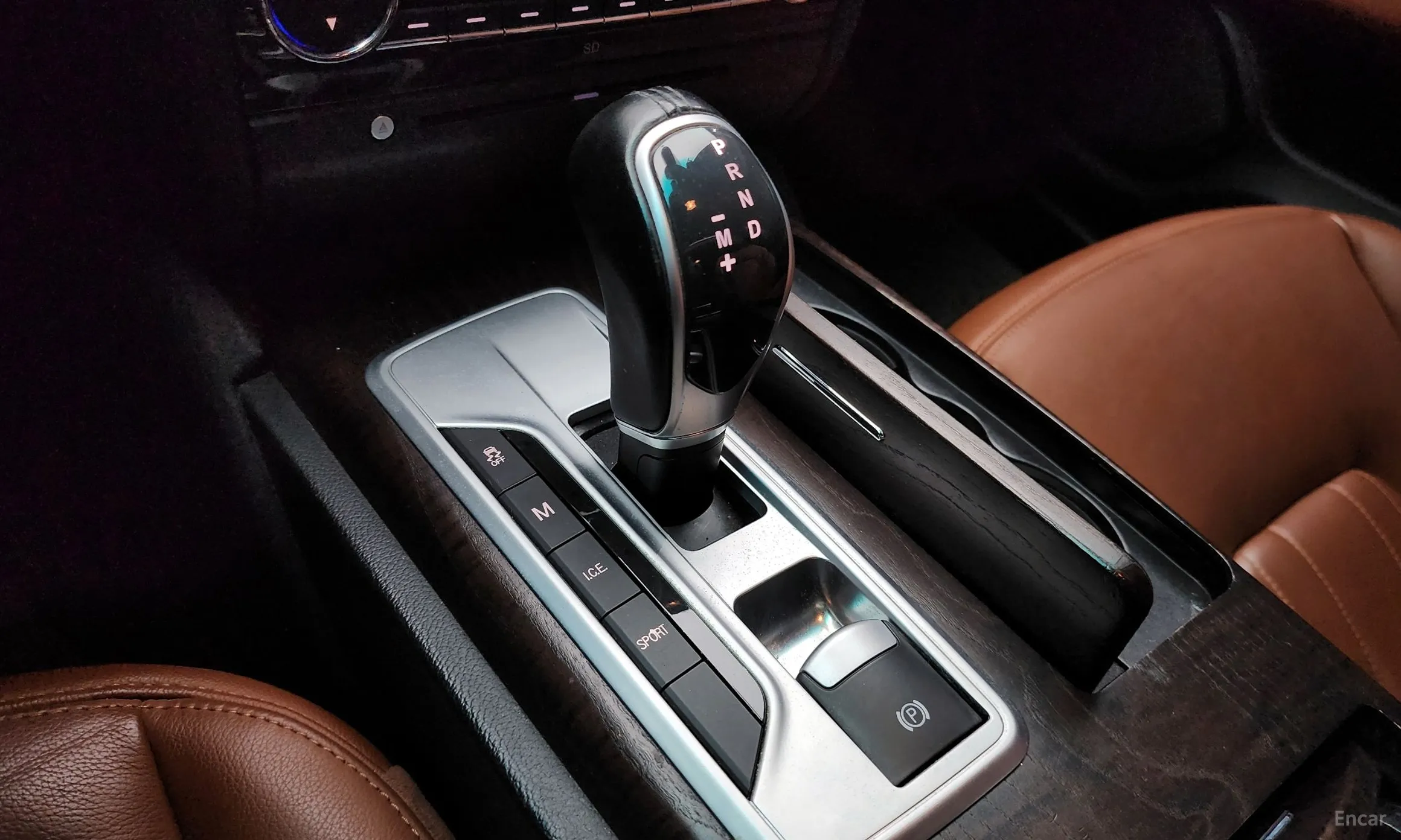 Maserati Ghibli превью 9