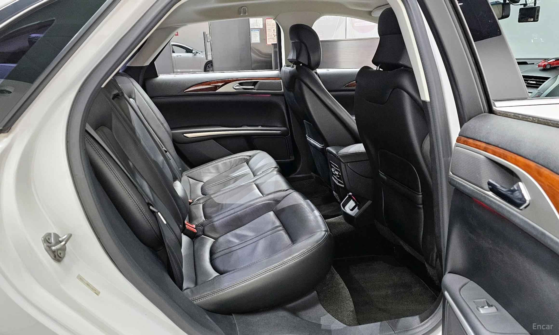 Lincoln New MKZ превью 12