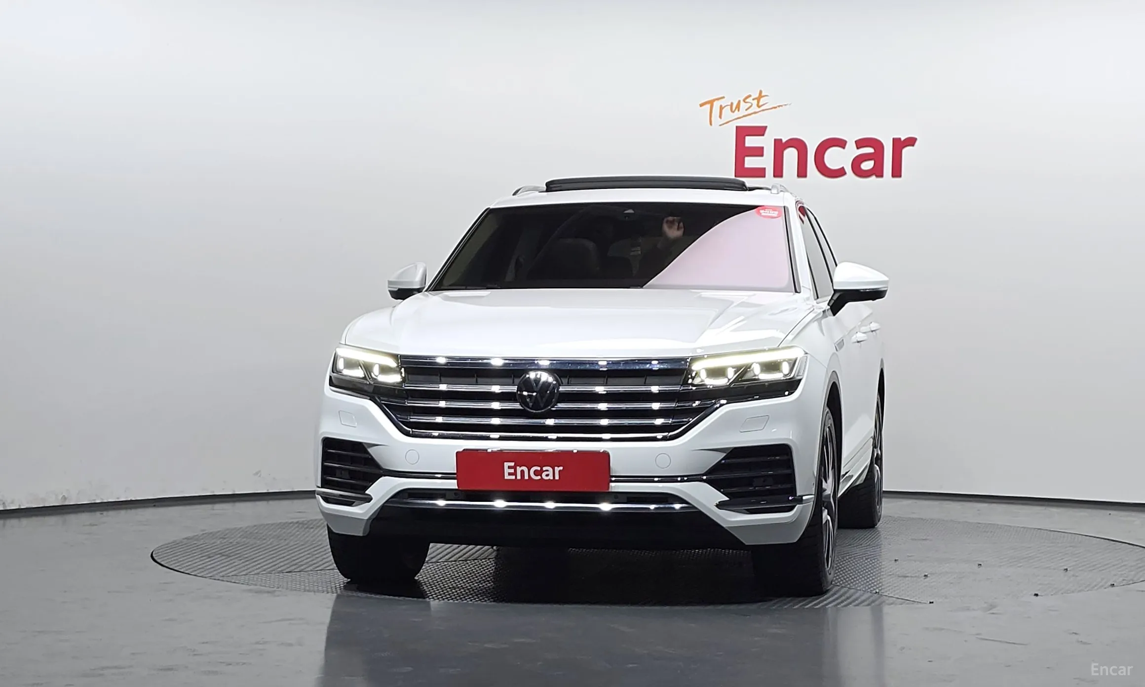 Volkswagen Touareg 3rd Generation превью 3