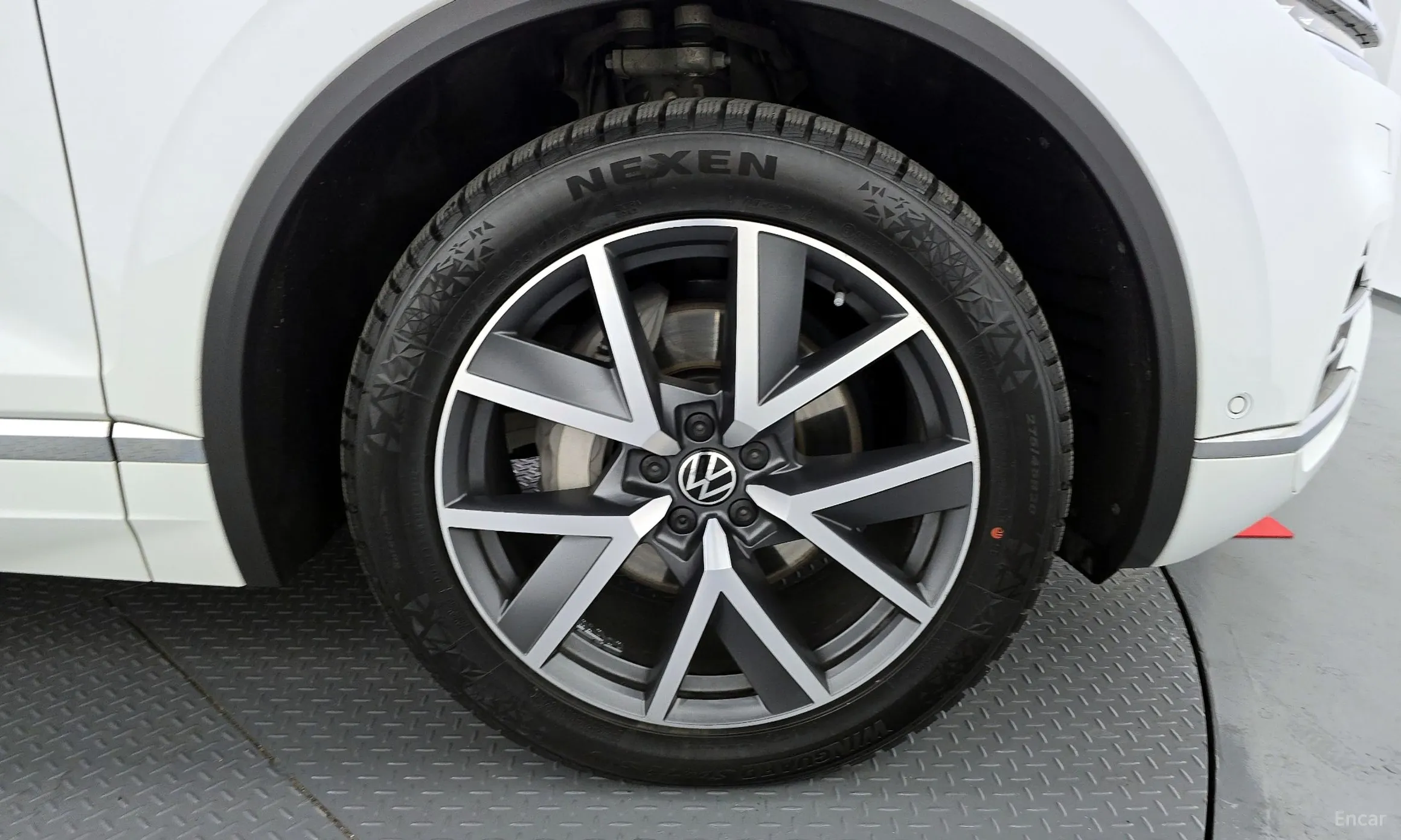 Volkswagen Touareg 3rd Generation превью 5