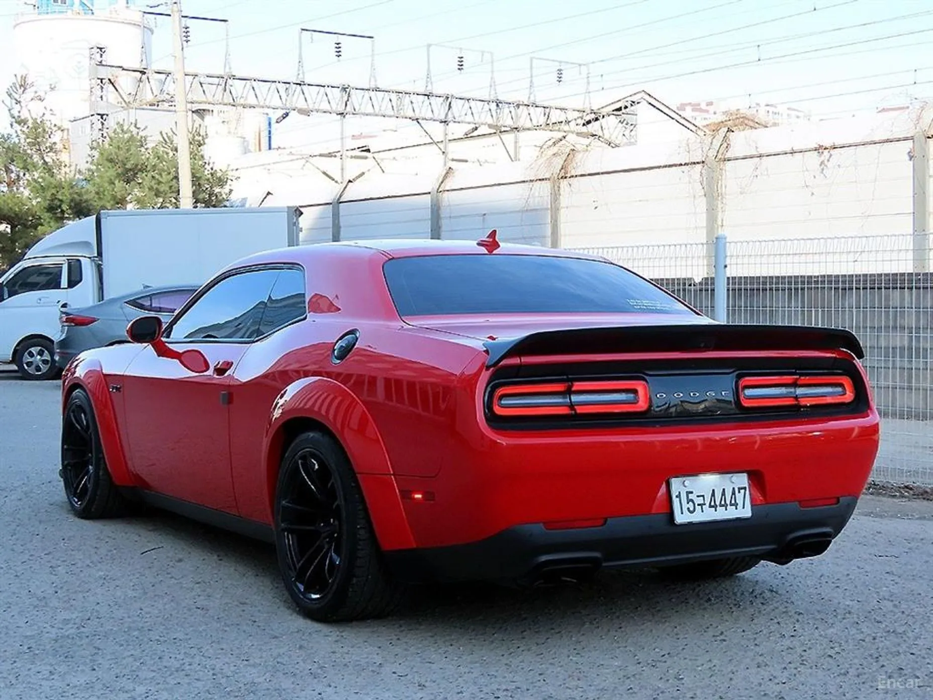 Dodge Challenger превью 3