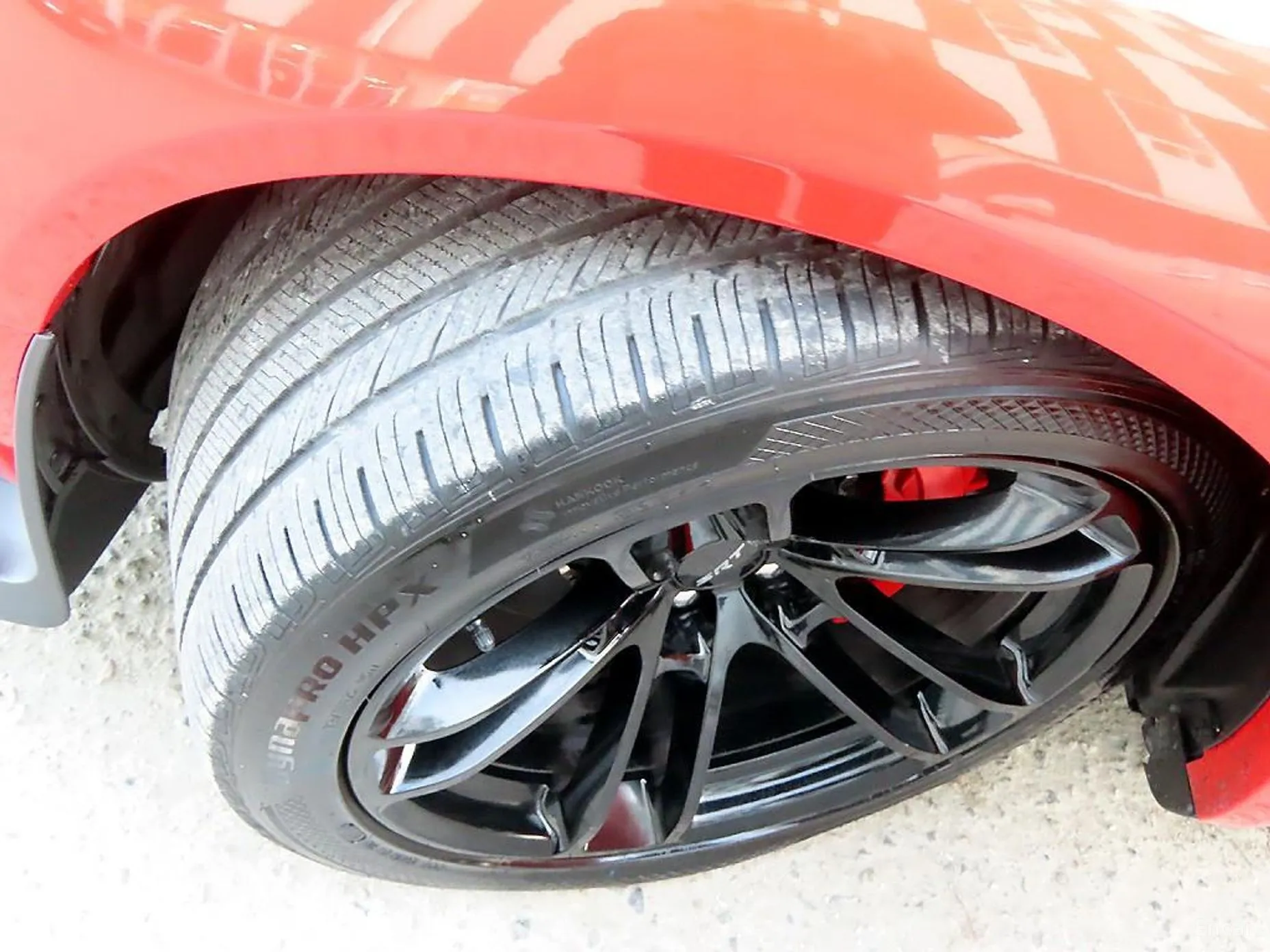 Dodge Challenger превью 5
