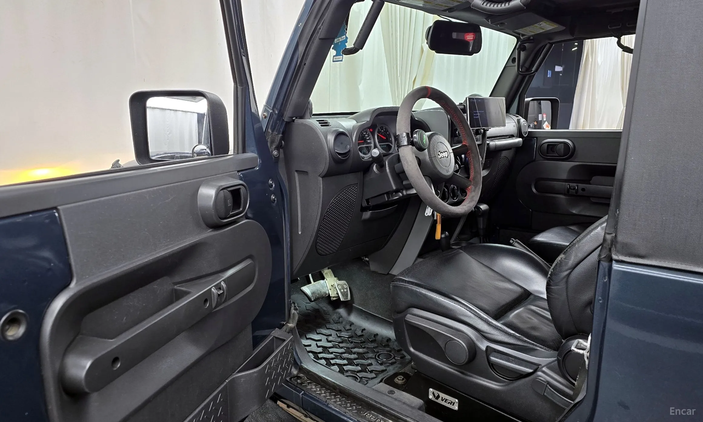 Jeep Wrangler (JK) превью 10