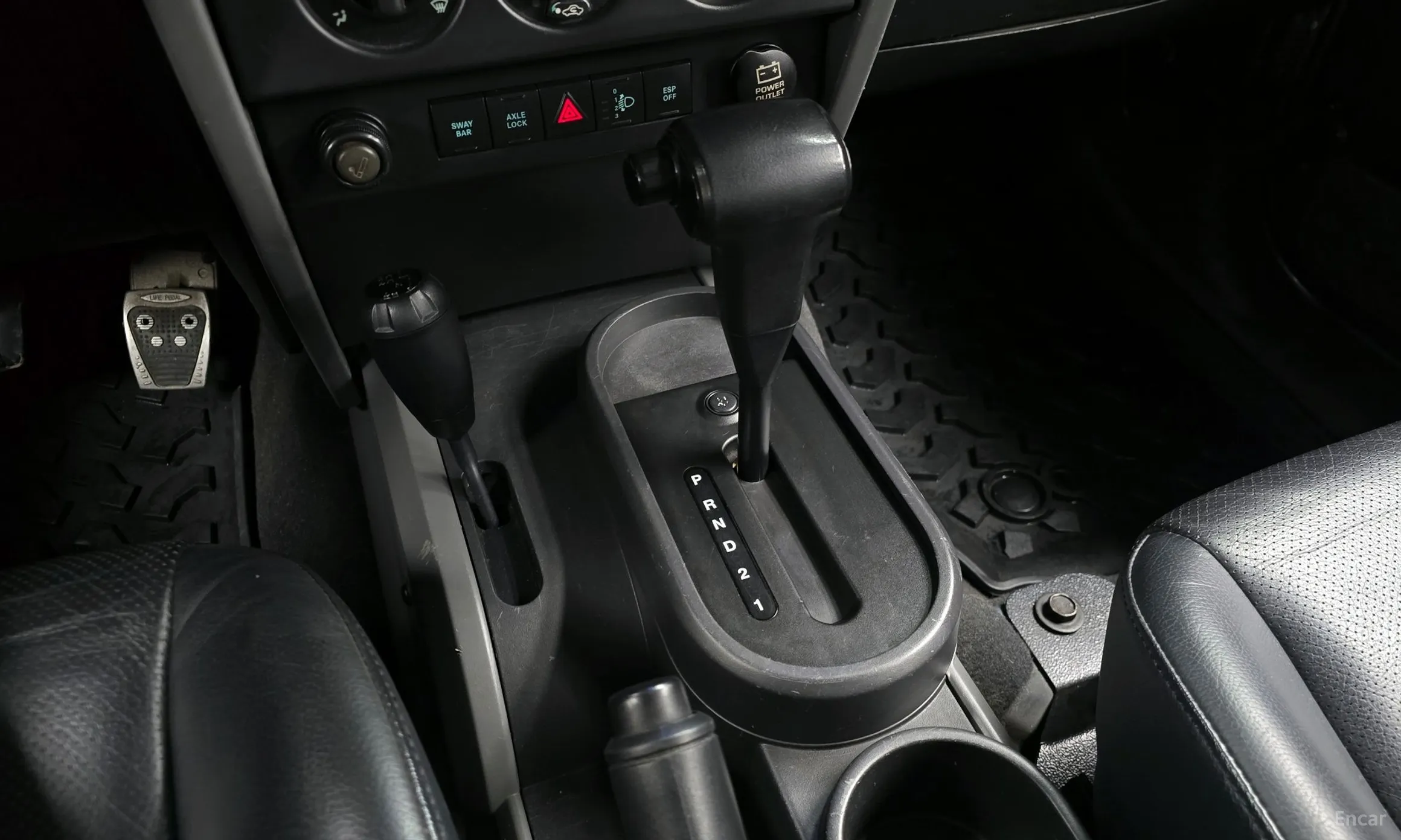 Jeep Wrangler (JK) превью 9
