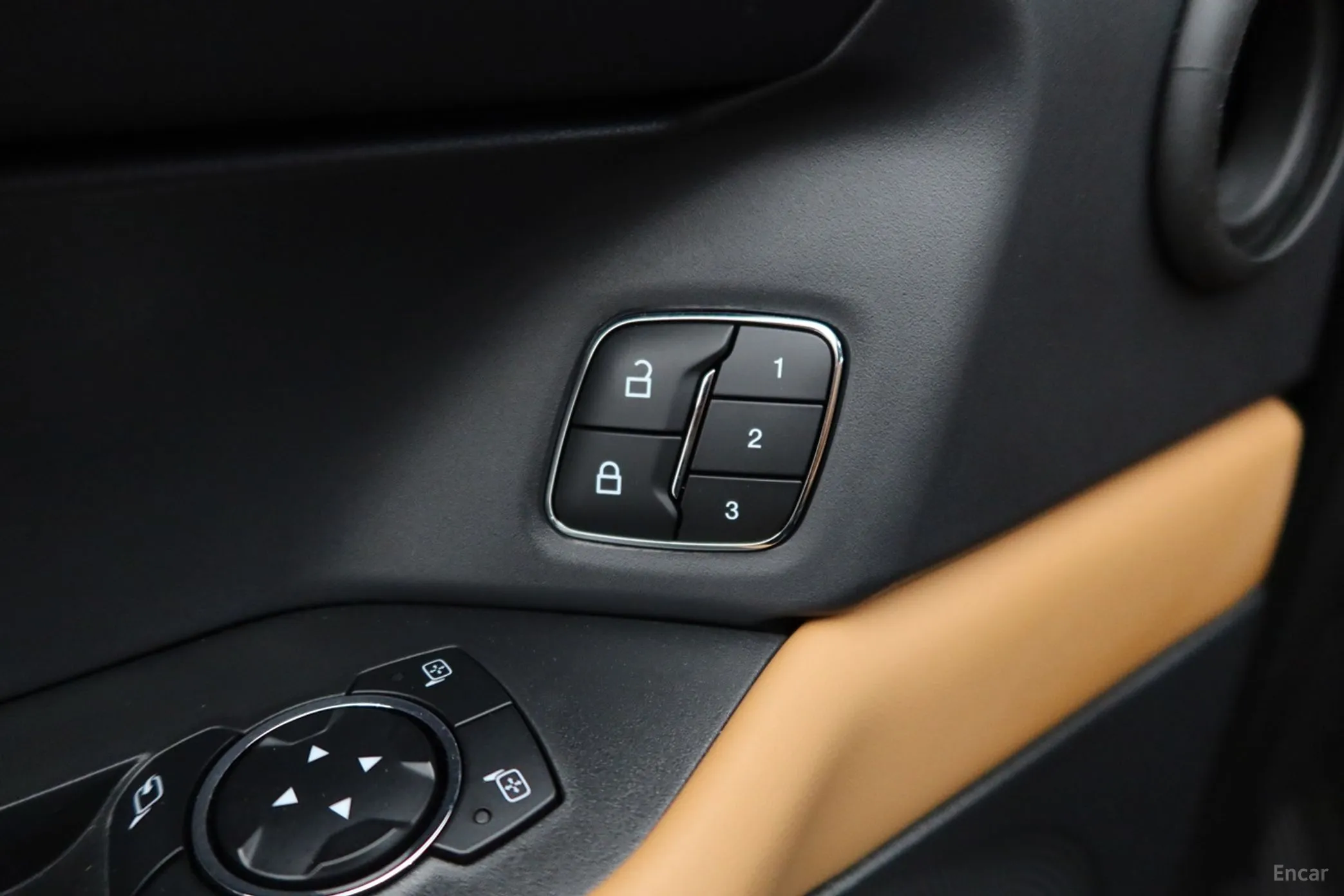 Ford Expedition превью 17