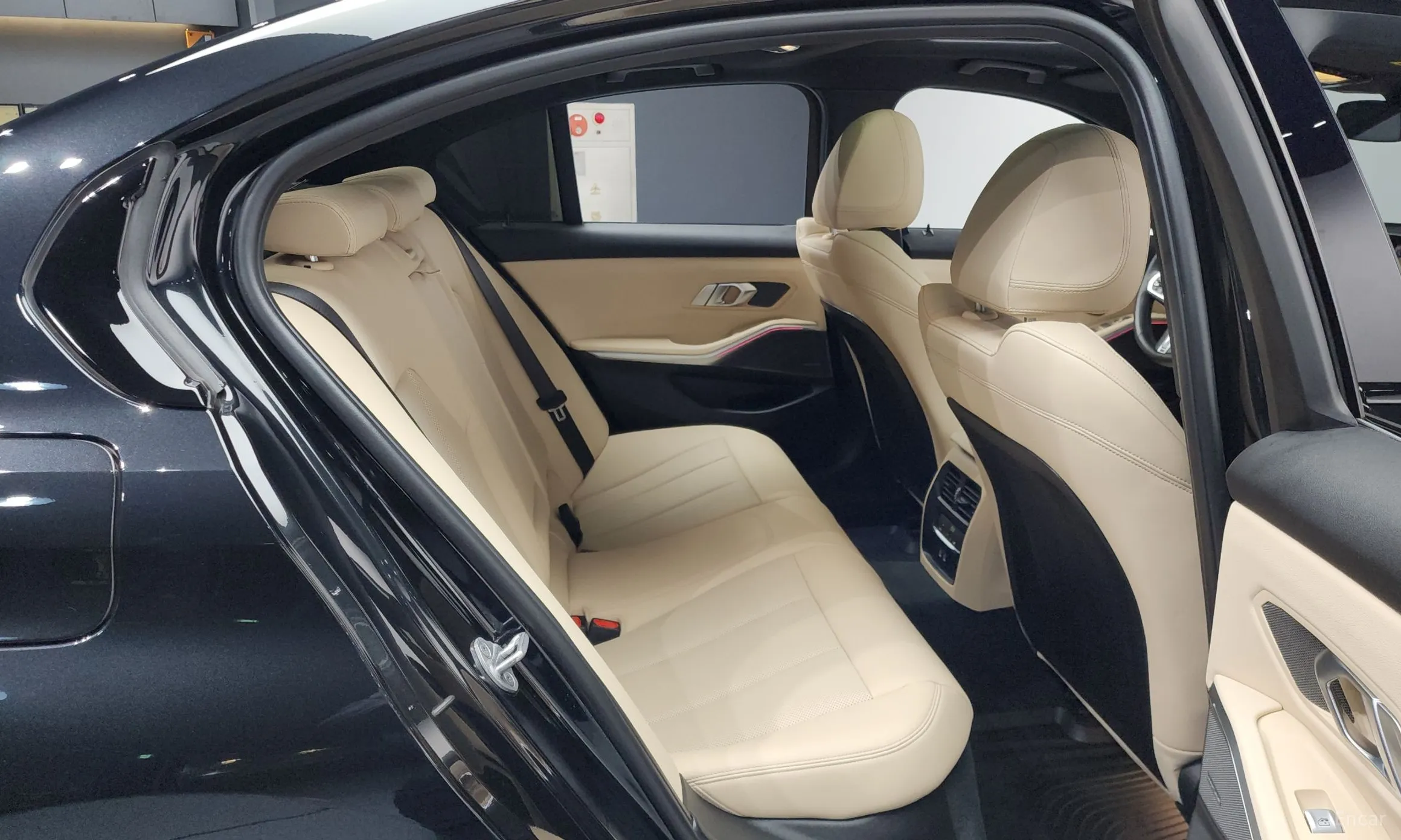 BMW 3 Series (G20) превью 12