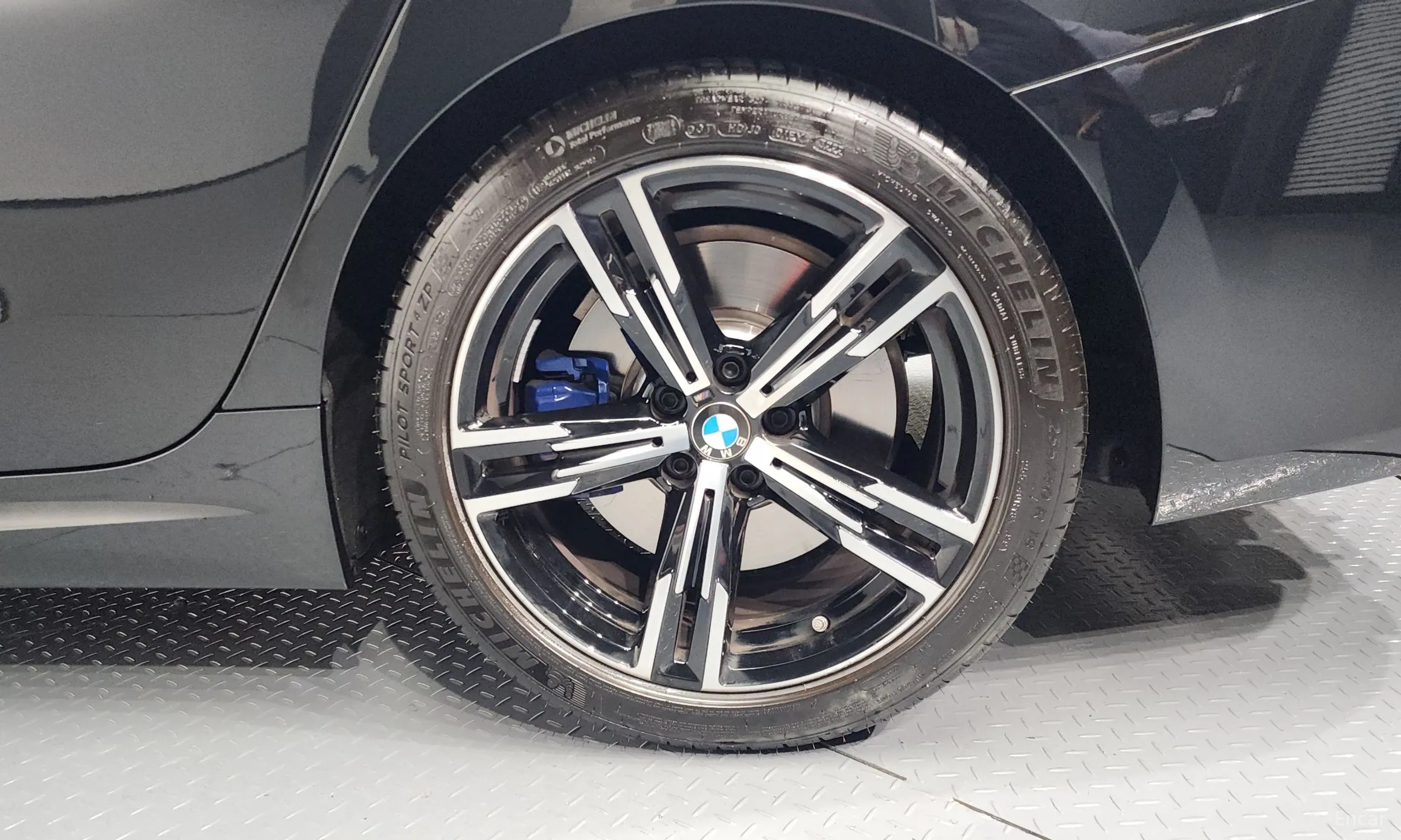 BMW 3 Series (G20) превью 5