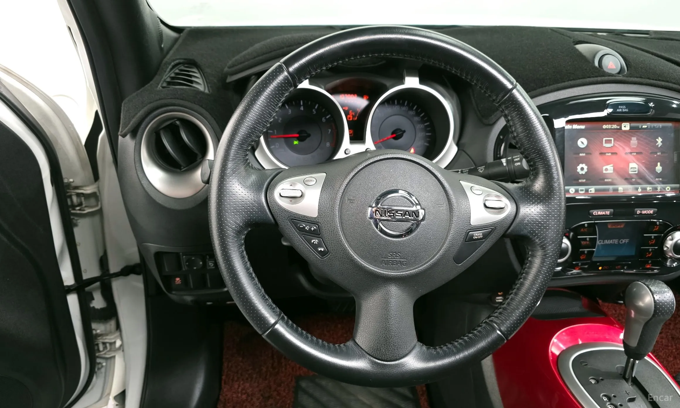 Nissan Juke превью 14