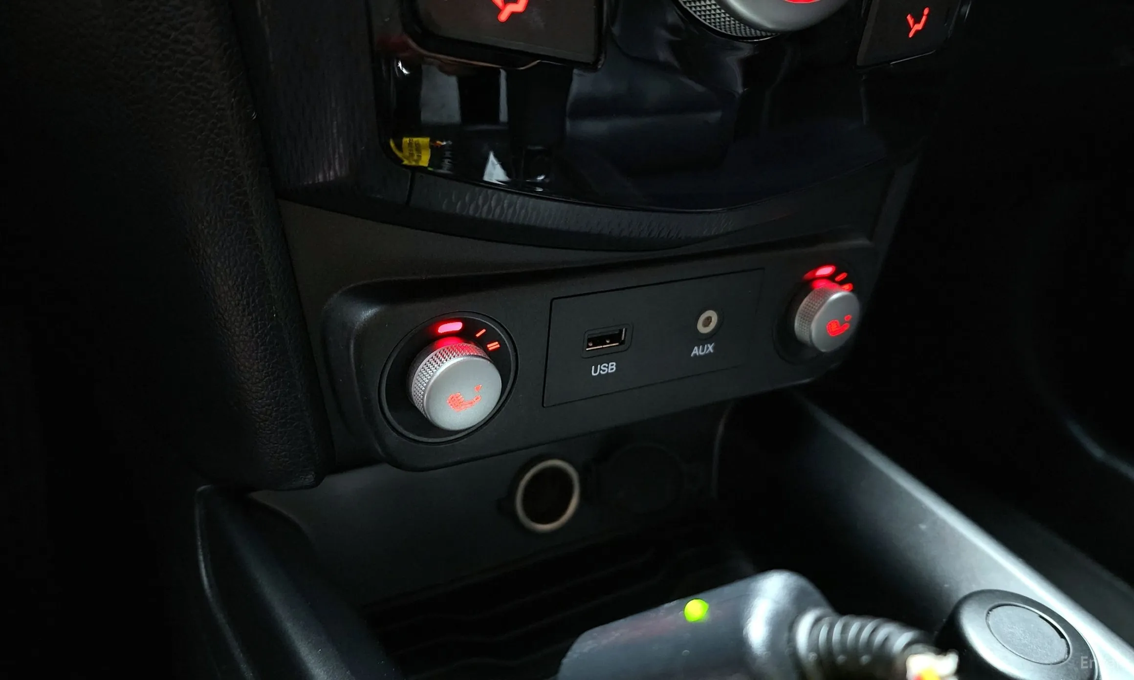 KG Mobility (SsangYong) Tivoli Air превью 19