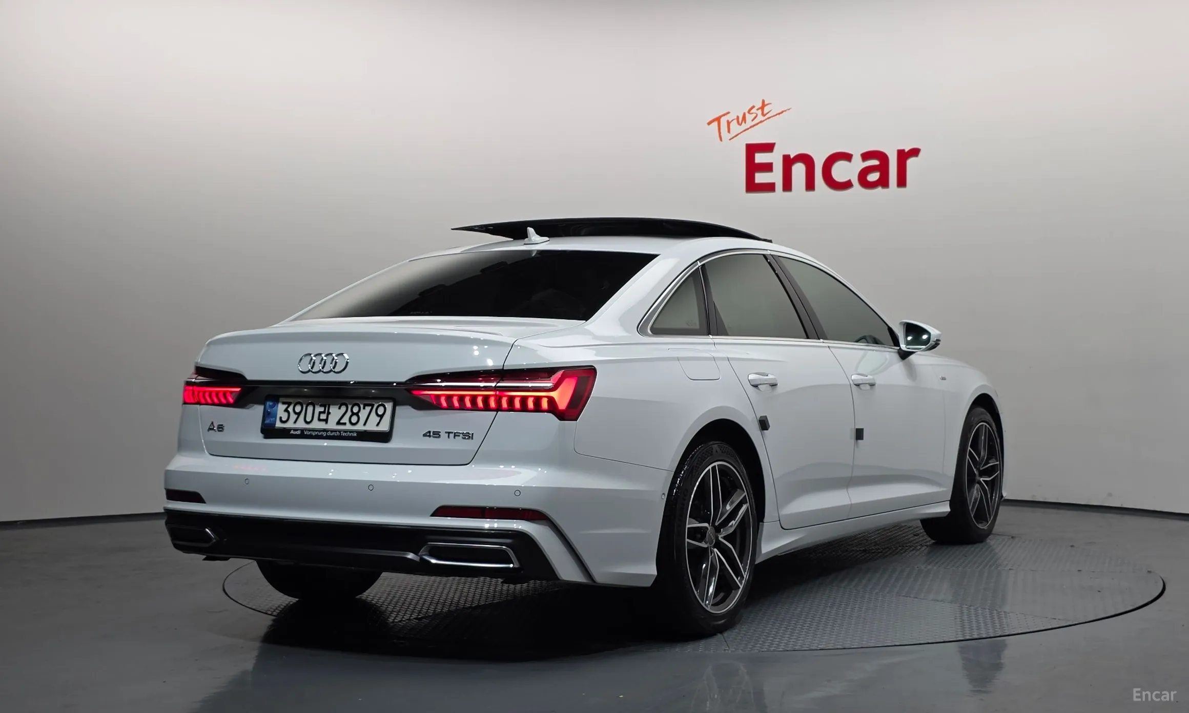 Audi A6 (C8)