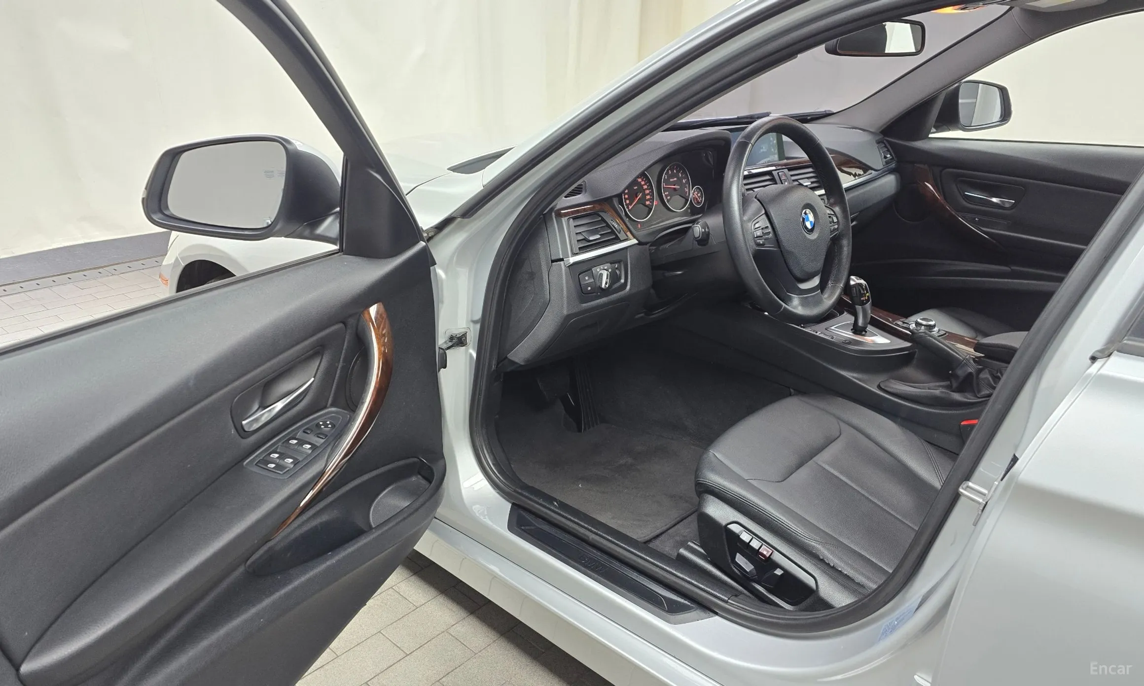 BMW 3 Series (F30) превью 10